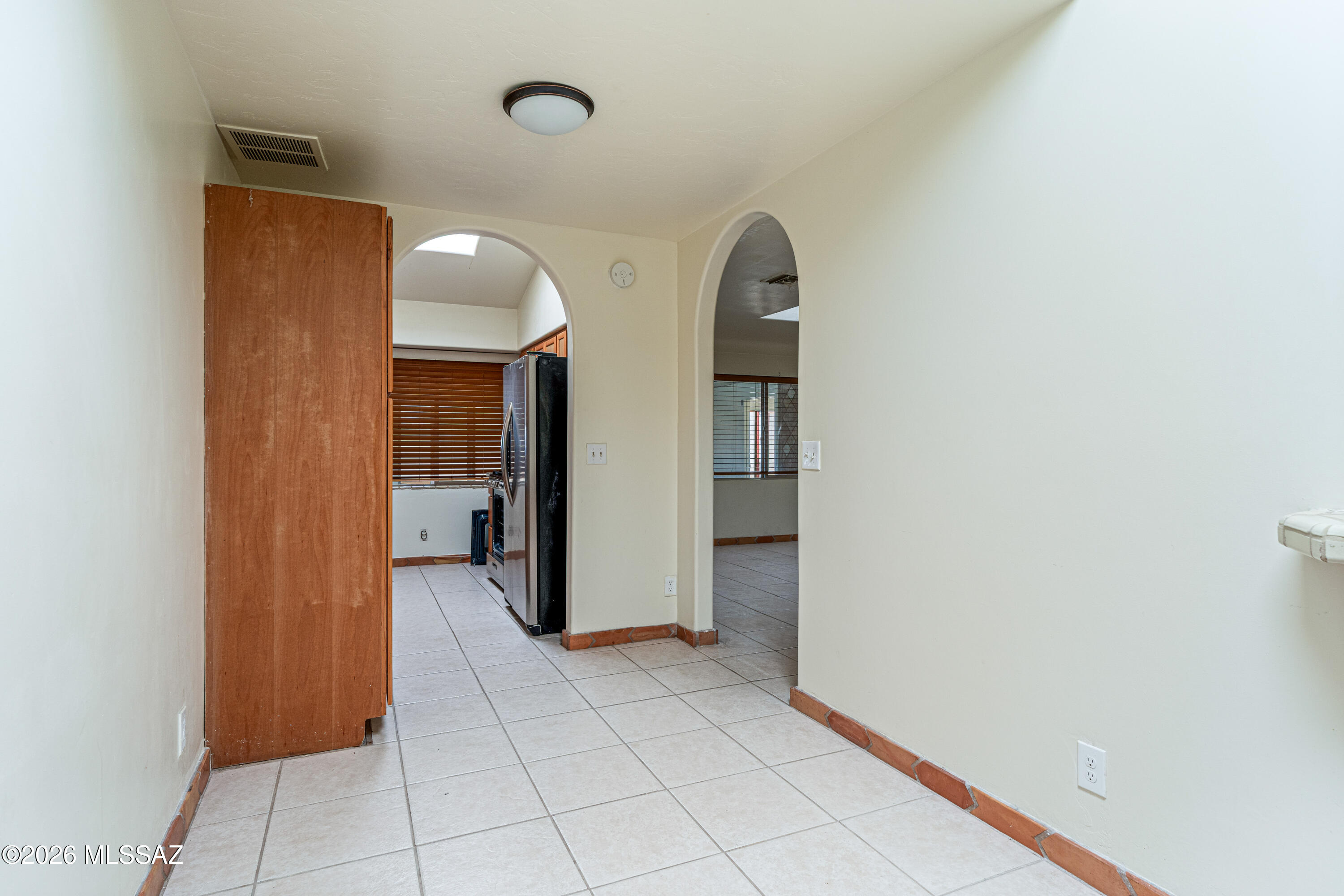 1262 W La Osa Drive