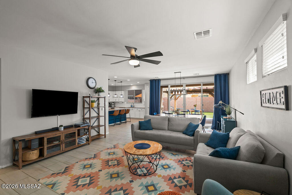 Entrada La Villita SQ20161810742 - Residential