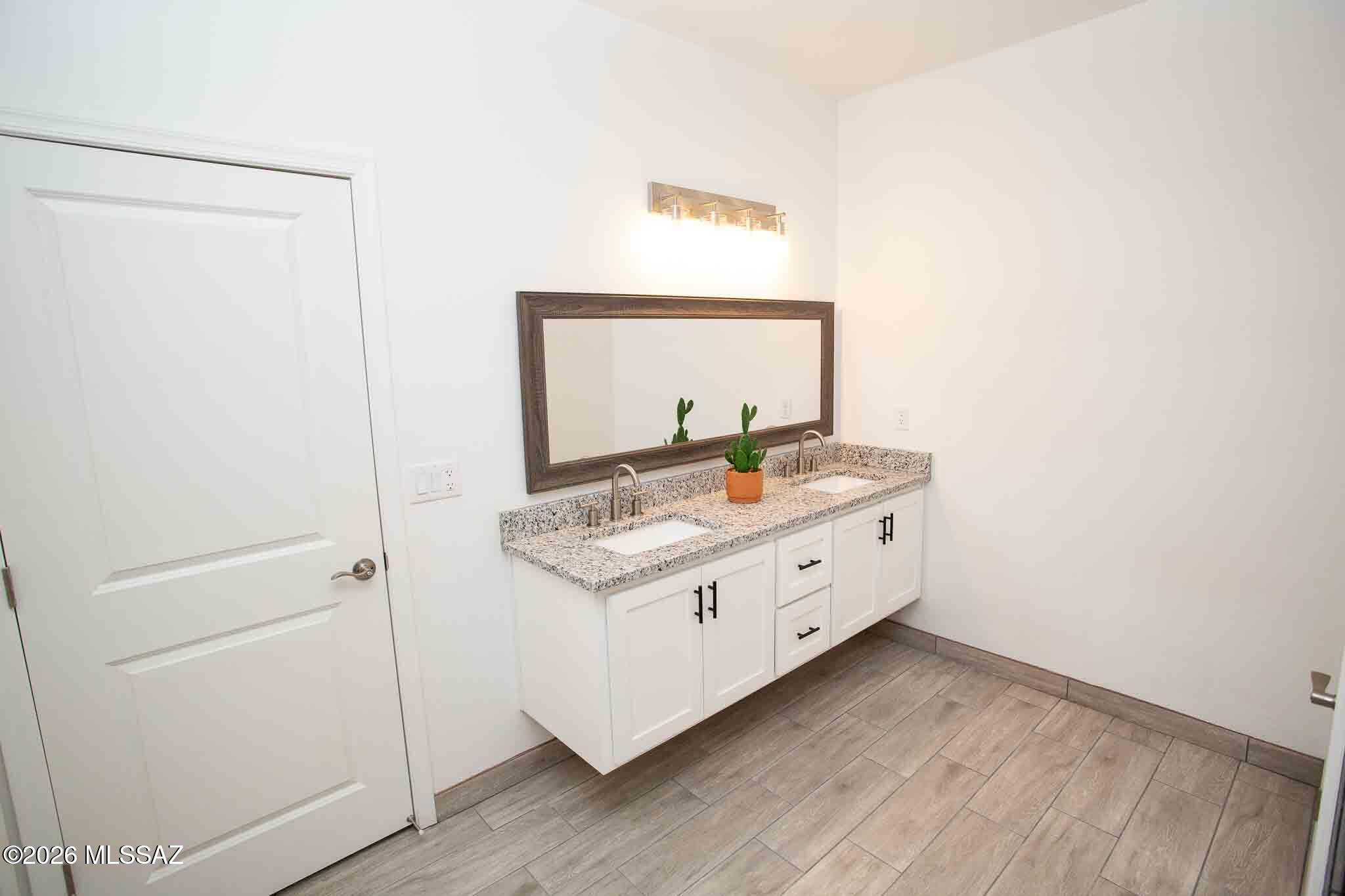 Rio Rico Villas 11 - Residential