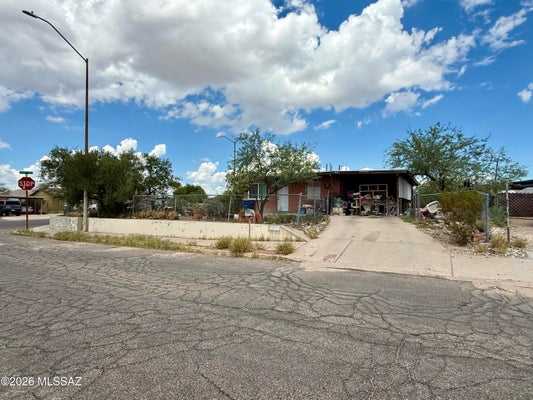 858 W IDAHO ST, TUCSON, AZ 85706 - Image 3565e47d5a48dd6f13307fc2e616aa8e/4012285829