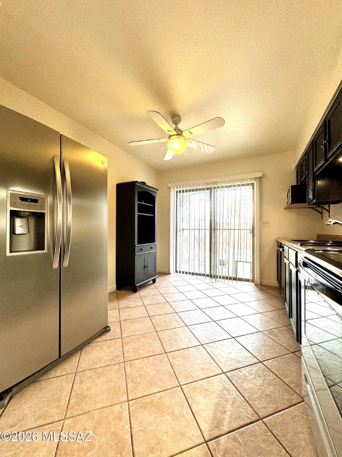 Casitas De Coronado (1-25) - Residential Lease
