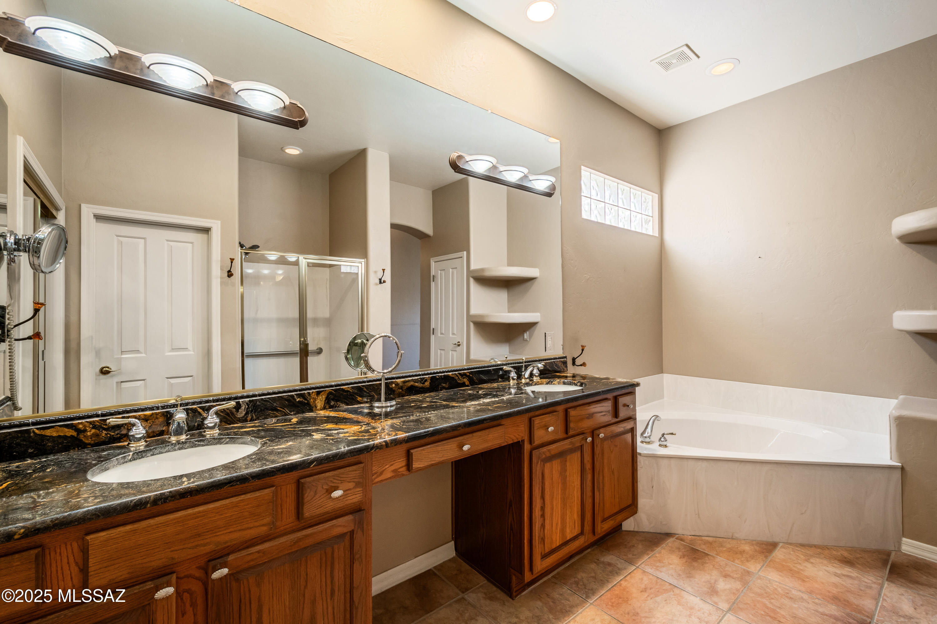 Sabino Mountain (1-290) - Residential