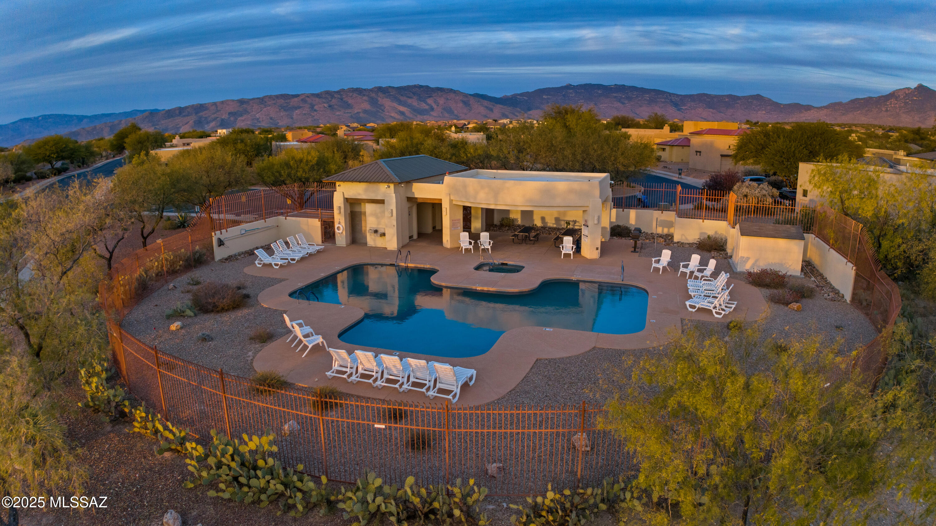 Rancho Del Lago (541-607) - Residential