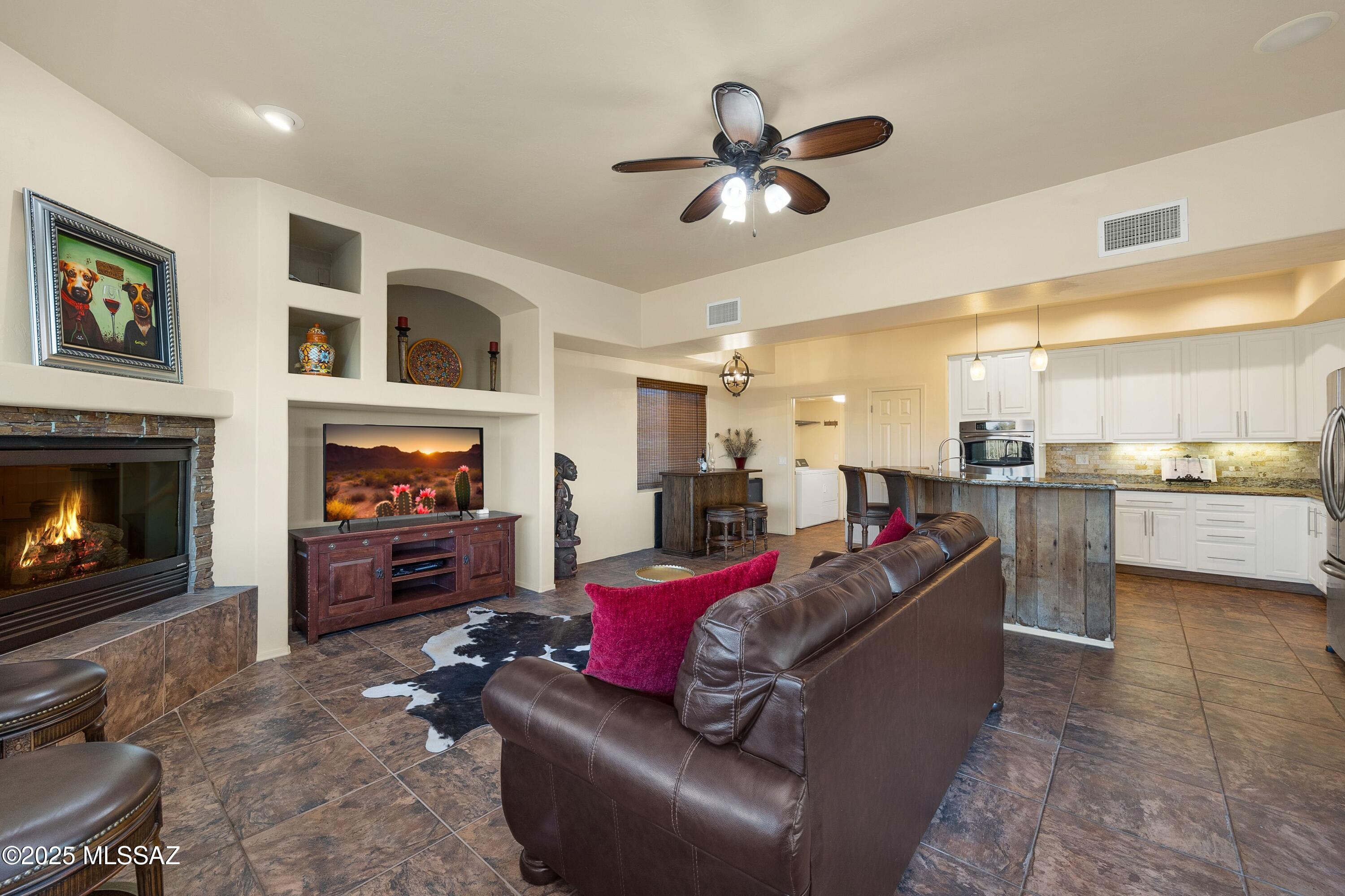 Rancho Del Lago (541-607) - Residential