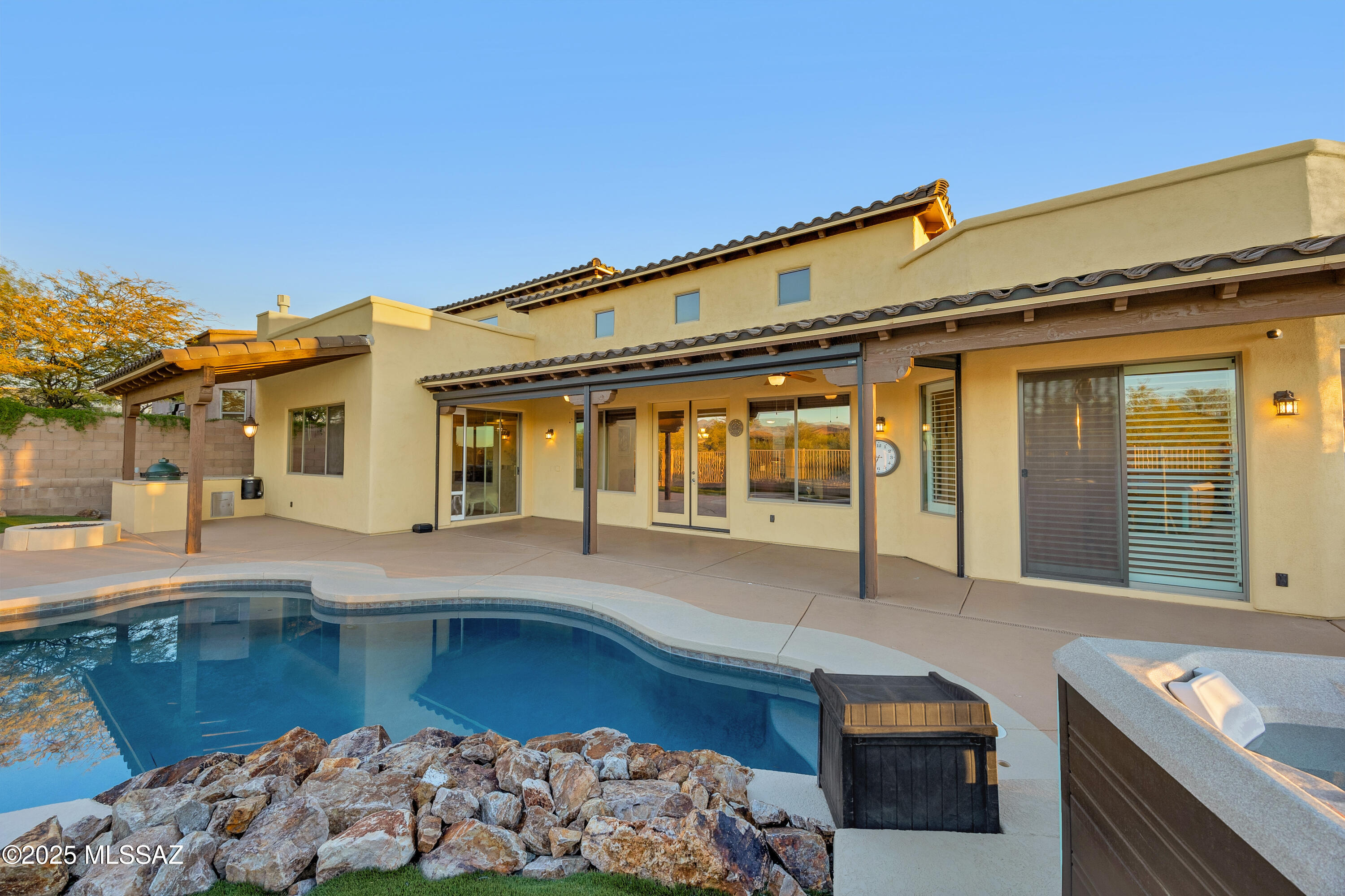 Rancho Del Lago (541-607) - Residential