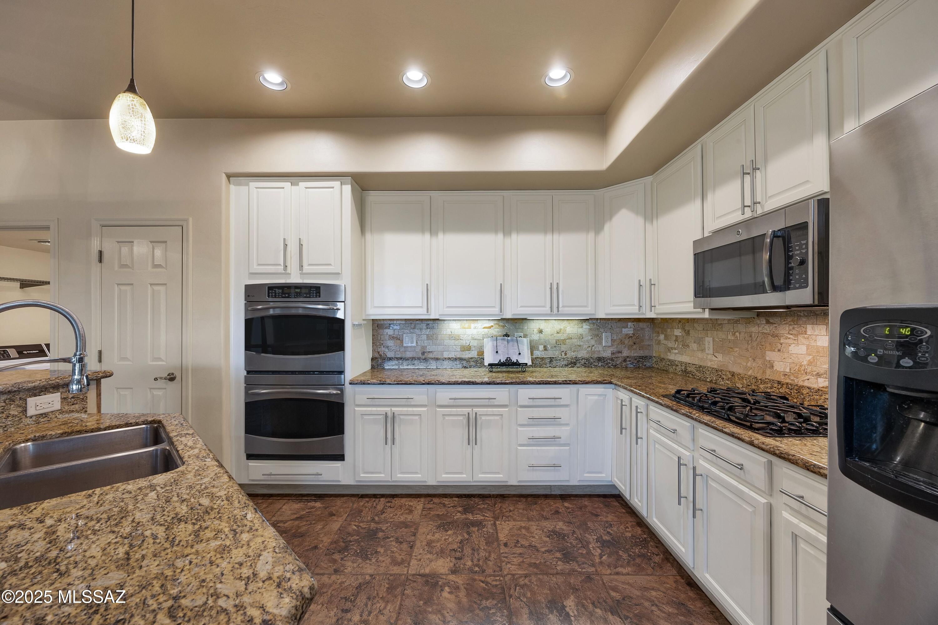Rancho Del Lago (541-607) - Residential