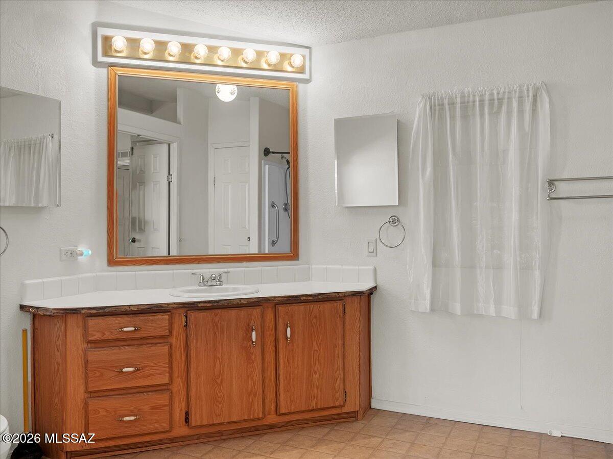 Far Horizons East (1) - Residential