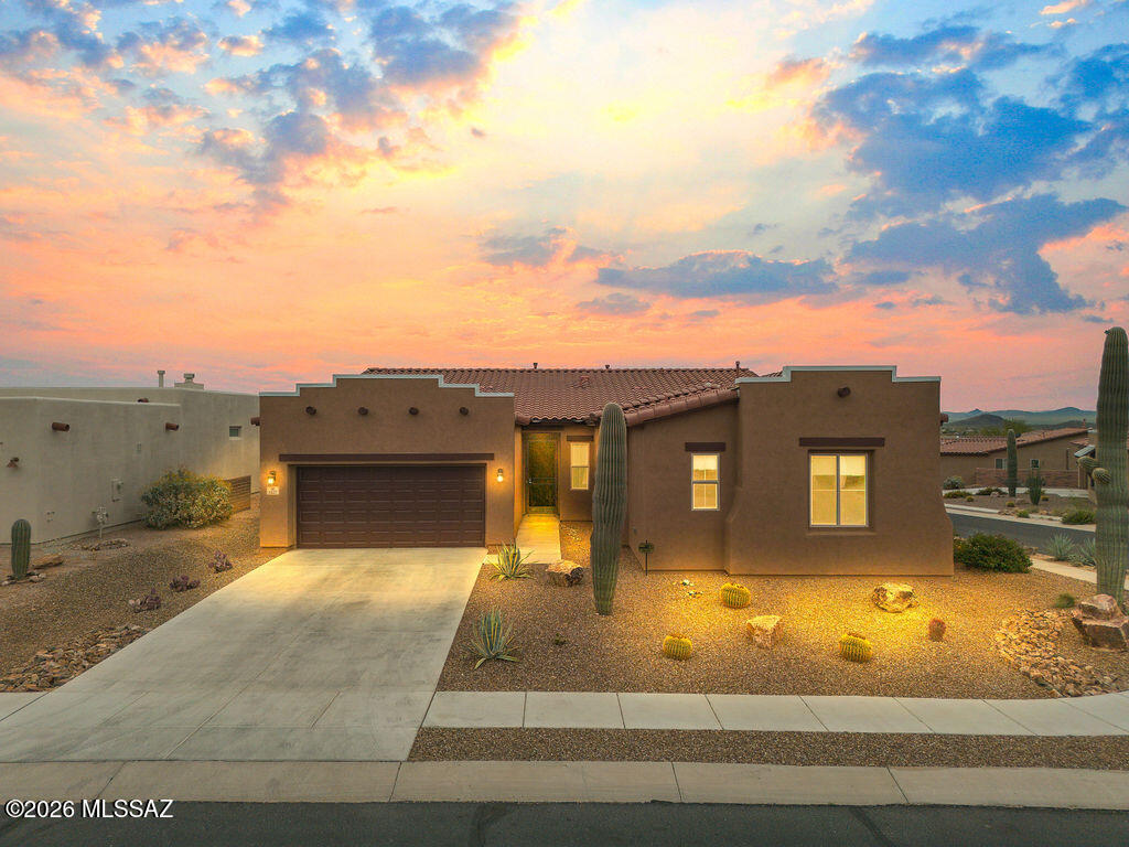 5227 W Golden Vista Way