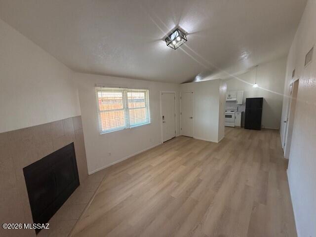 Country Club Annex - Residential Lease
