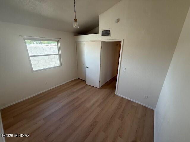 Country Club Annex - Residential Lease