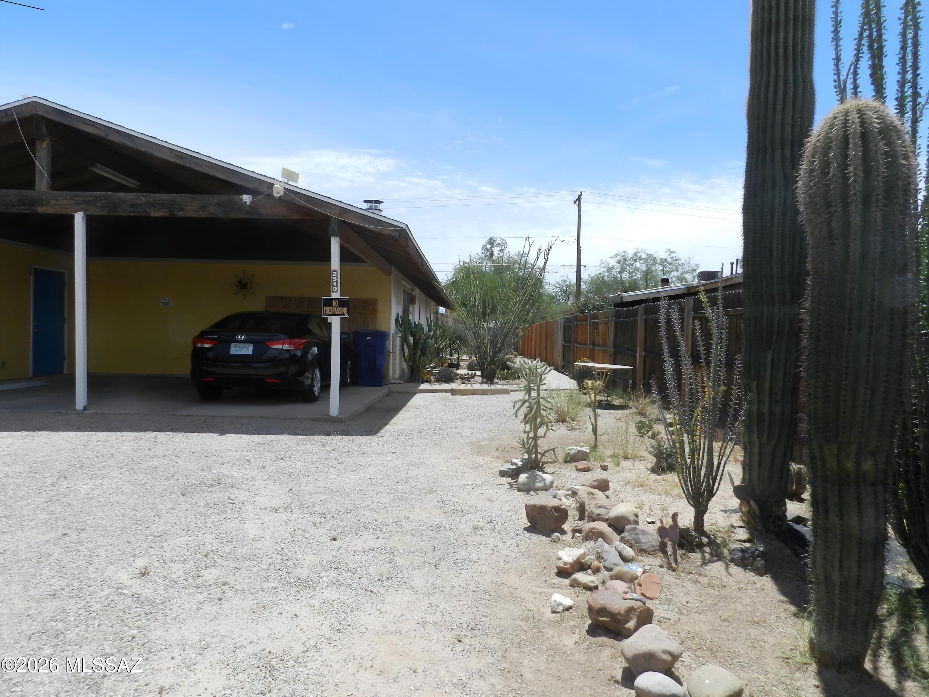 Country Club Annex - Residential Lease