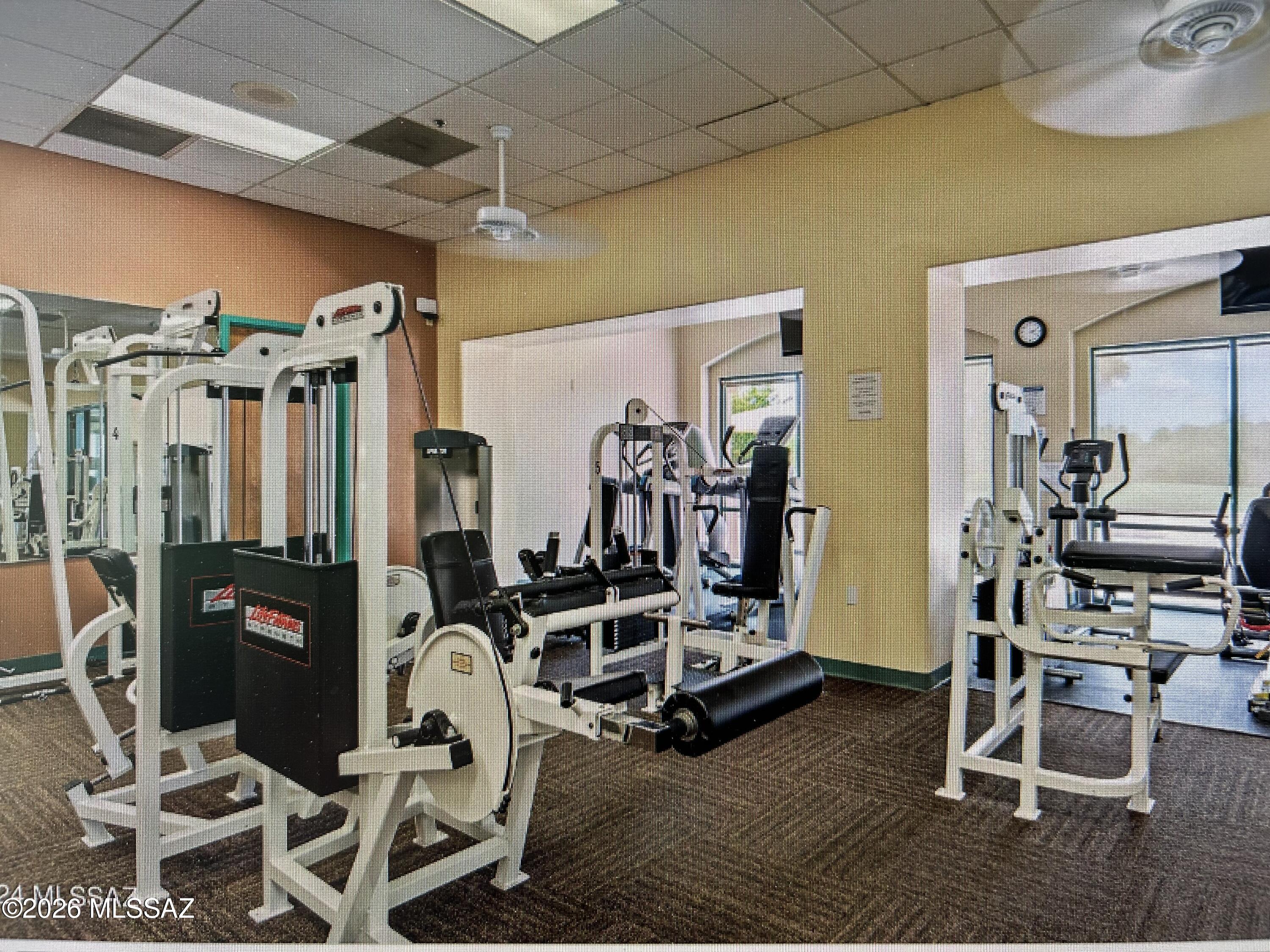 9532 N Twinkling Shadows Way