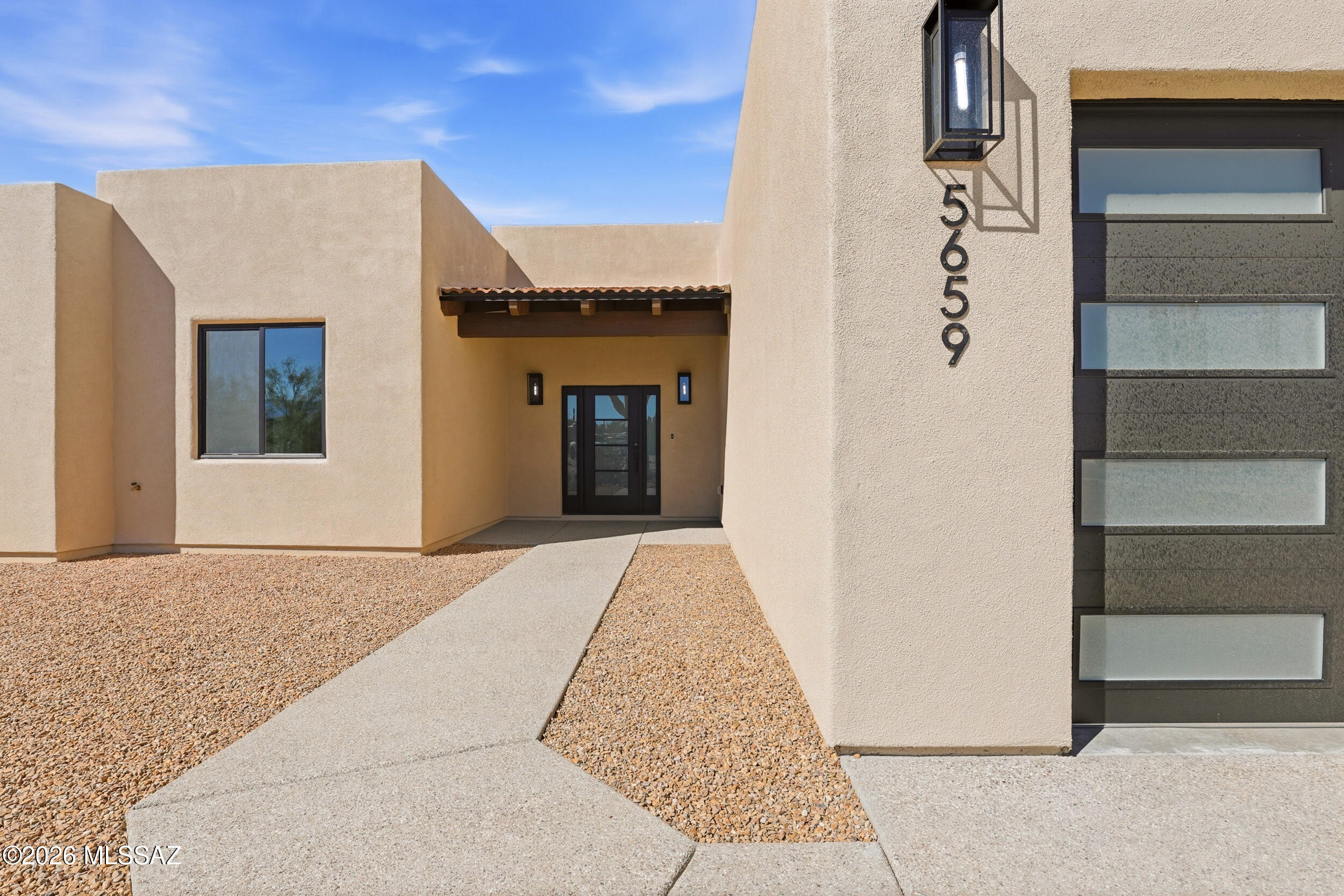 5659 W Desert Falcon Lane