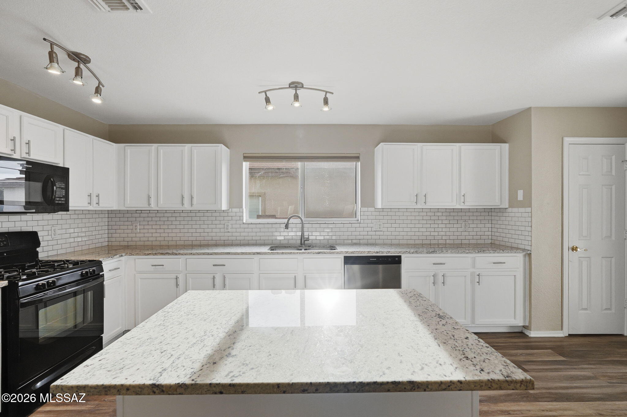Rancho Del Lago (1-100) - Residential