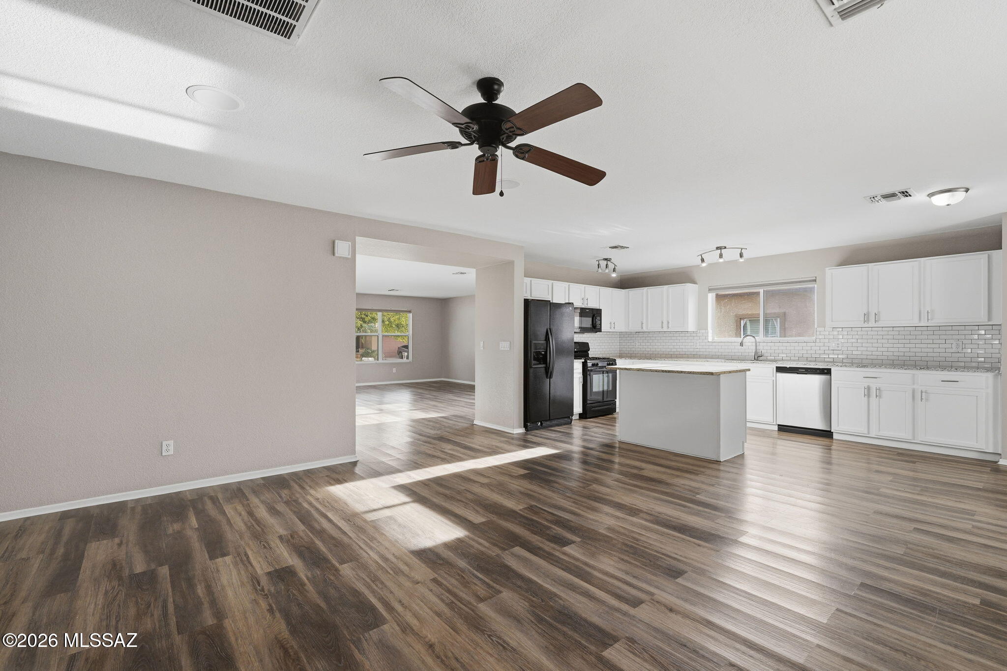 Rancho Del Lago (1-100) - Residential