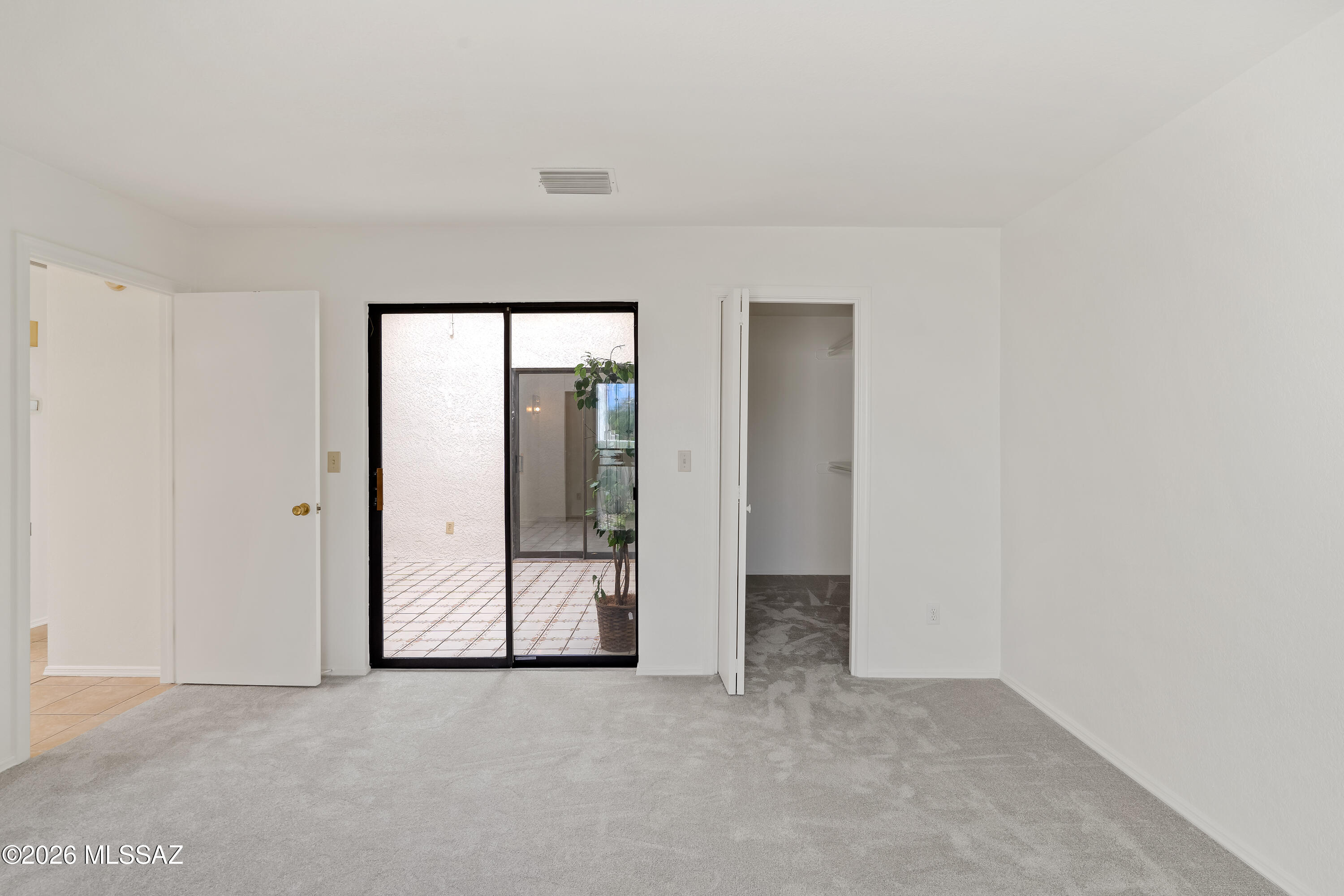 La Canada Village I (1-28) - Residential