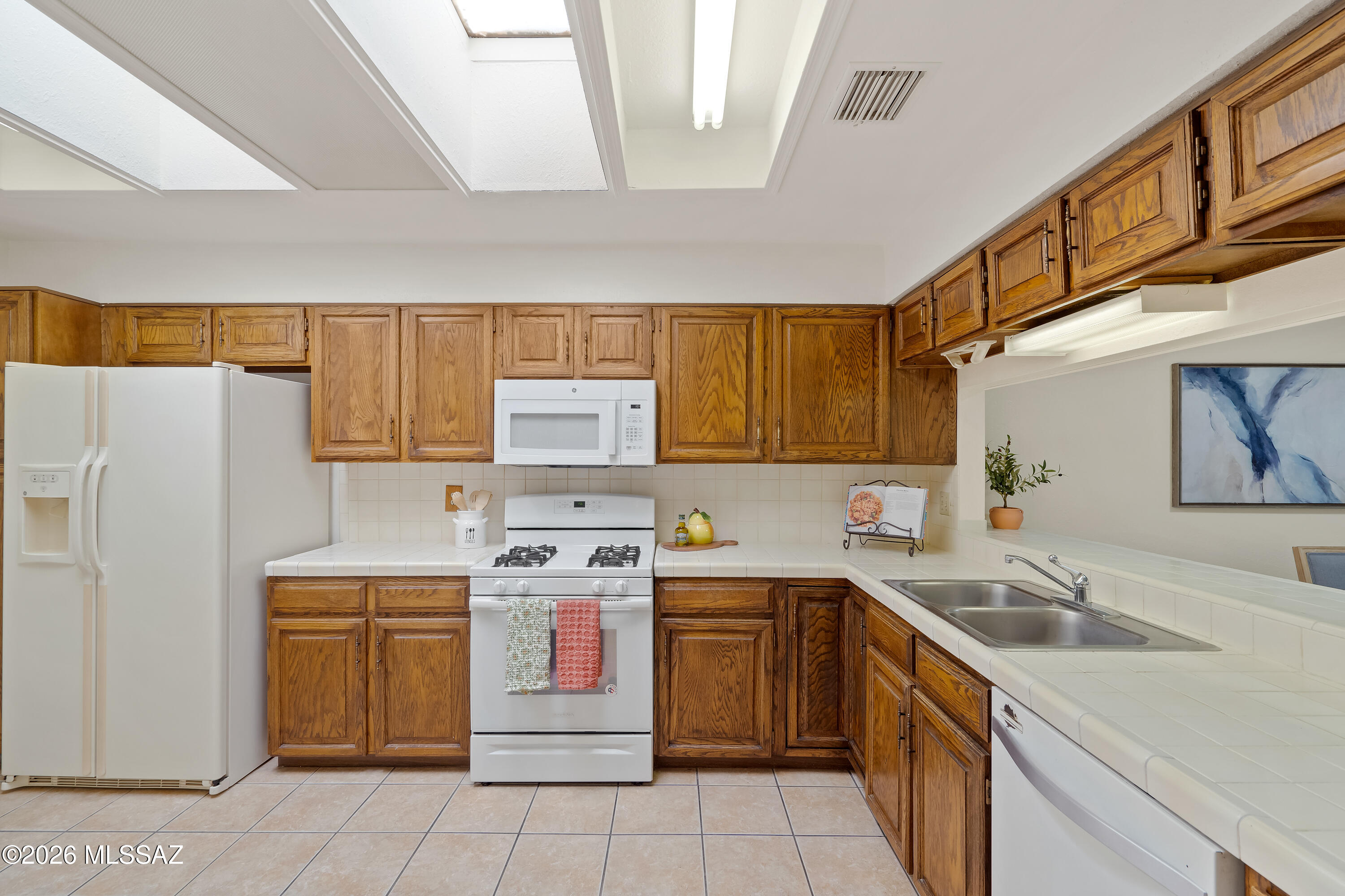 La Canada Village I (1-28) - Residential