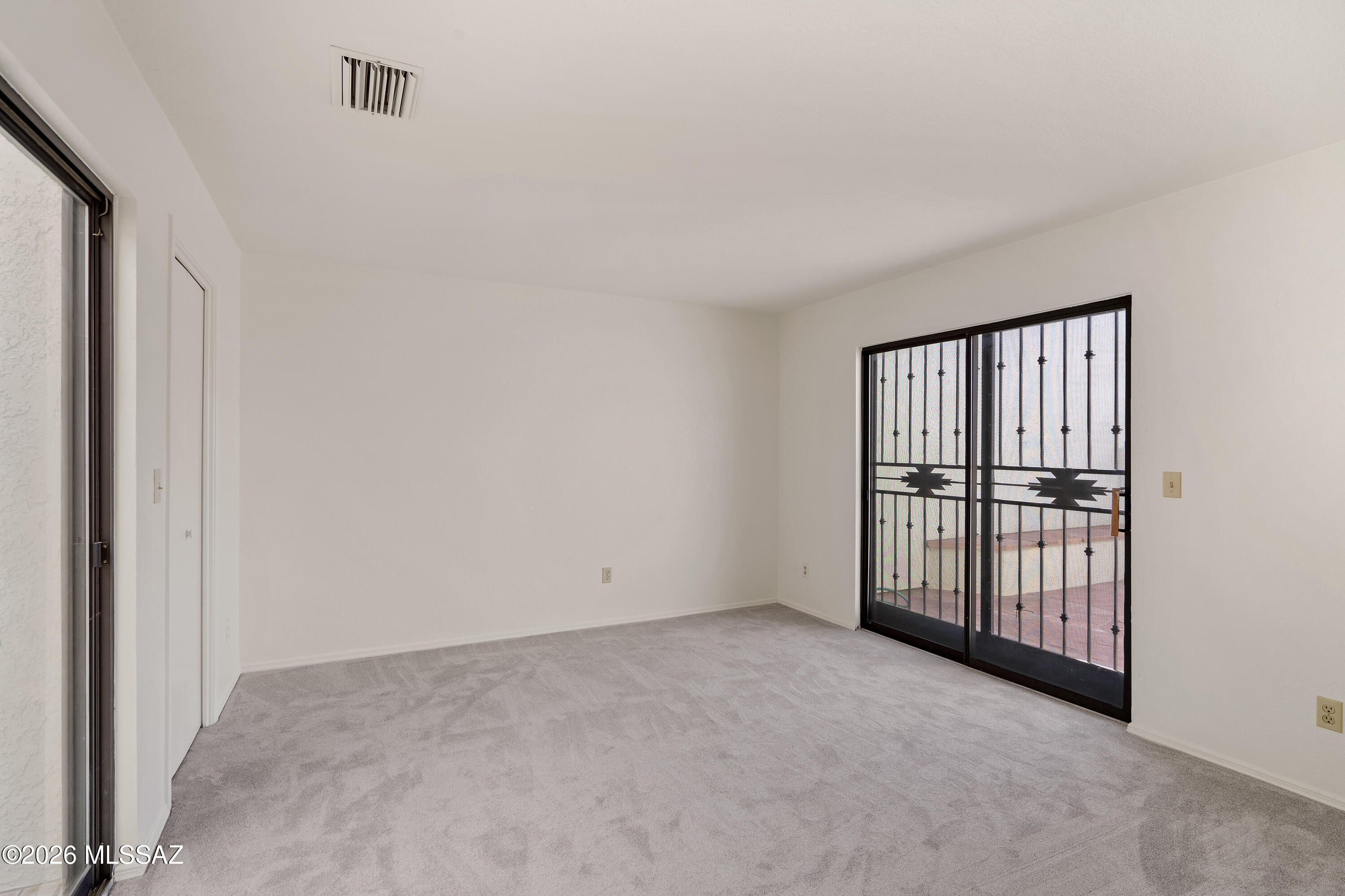 La Canada Village I (1-28) - Residential