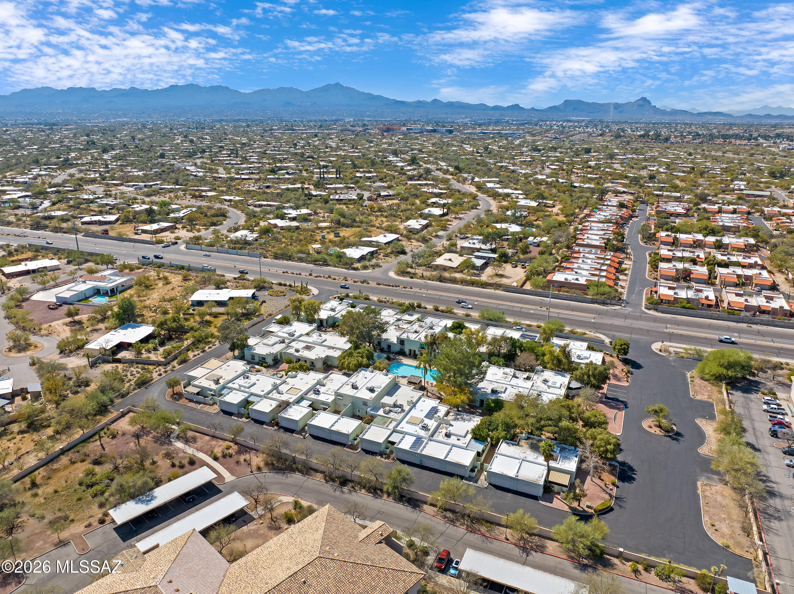 La Canada Village I (1-28) - Residential