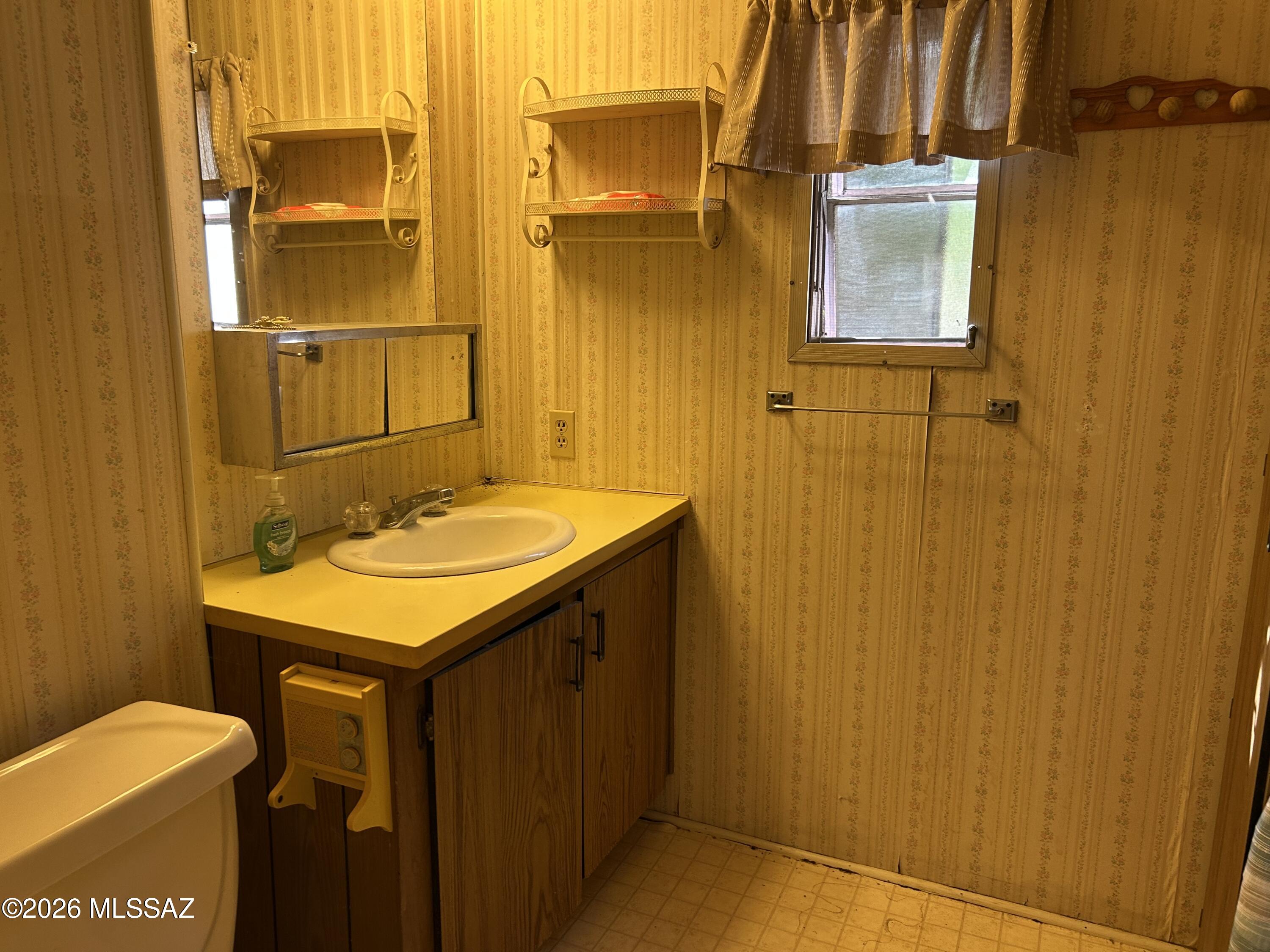 Fairlawn Manor - Residential