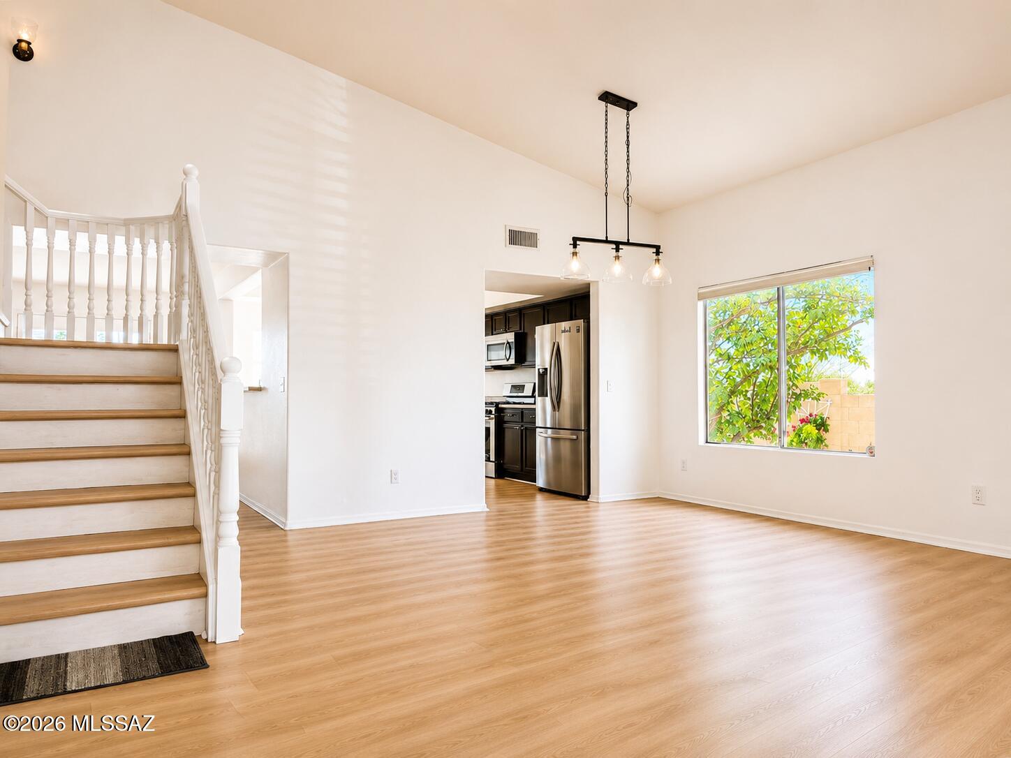 11012 N Divot Drive