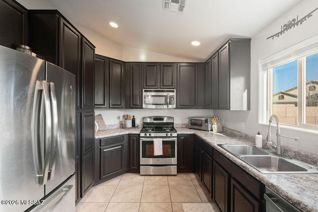 New Tucson Unit NO. 5 (1-312) - Residential