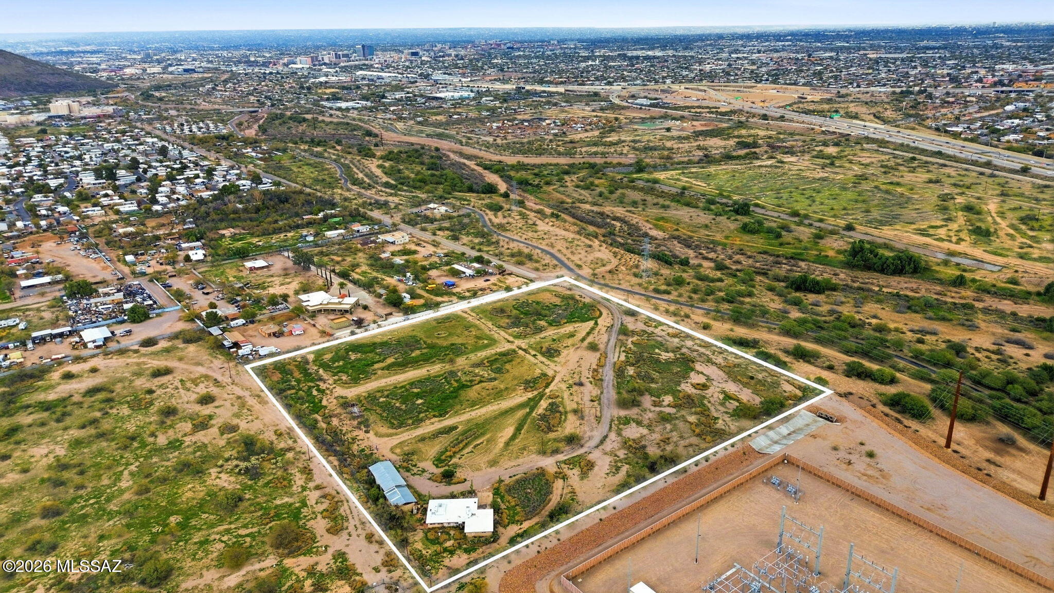 3001 S Cottonwood Lane