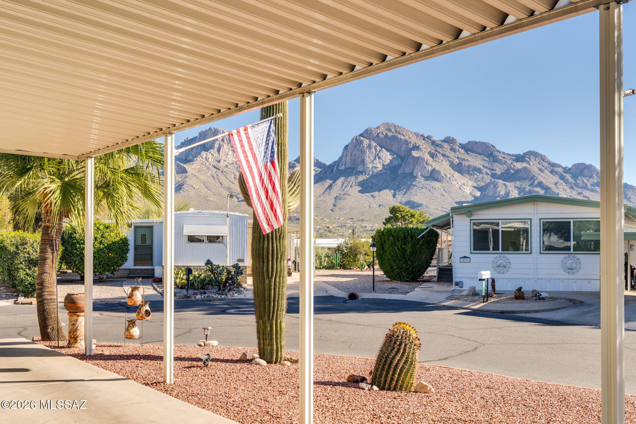 222 W Adirondack Street