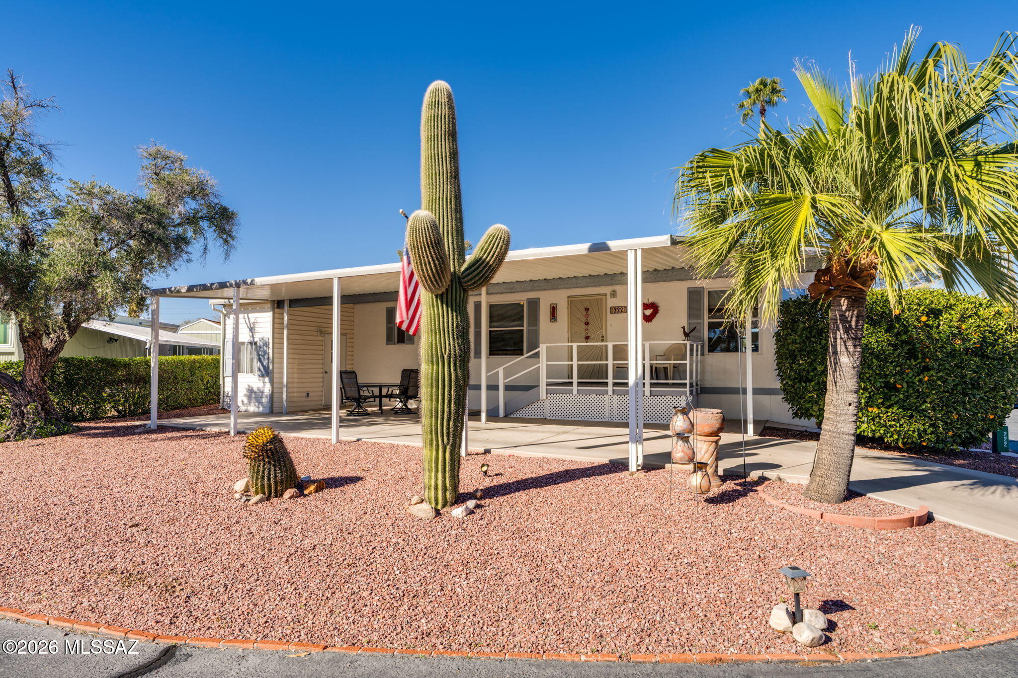 222 W Adirondack Street