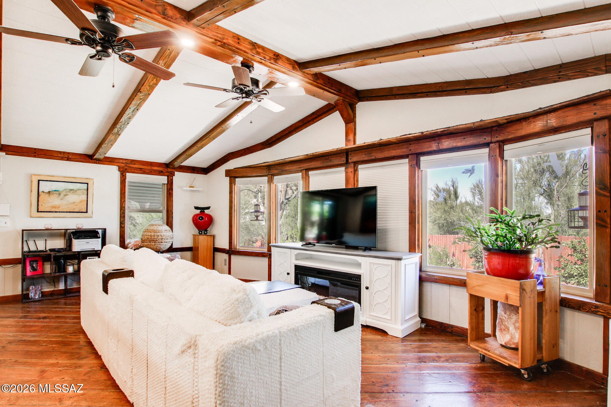 6605 N Dimitri Lane