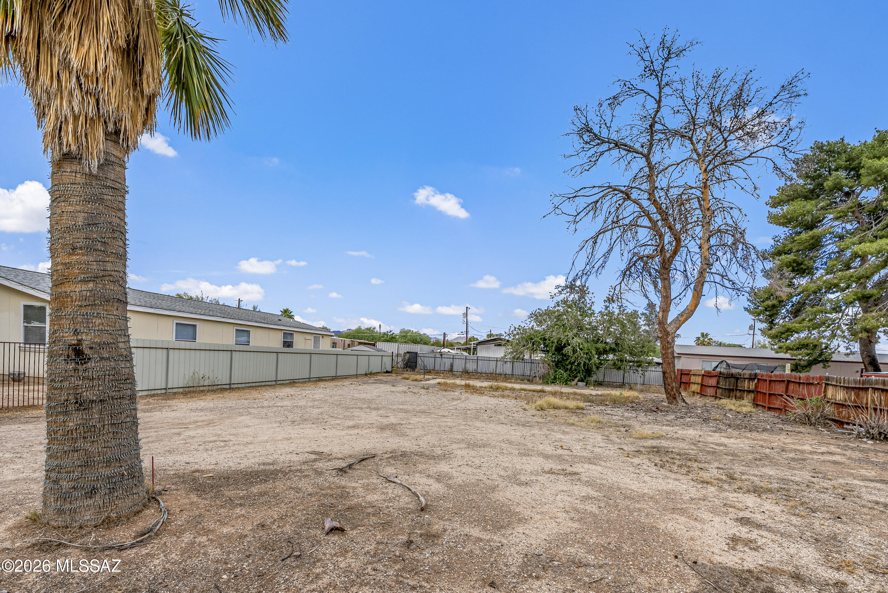 Pomona Addition - Land