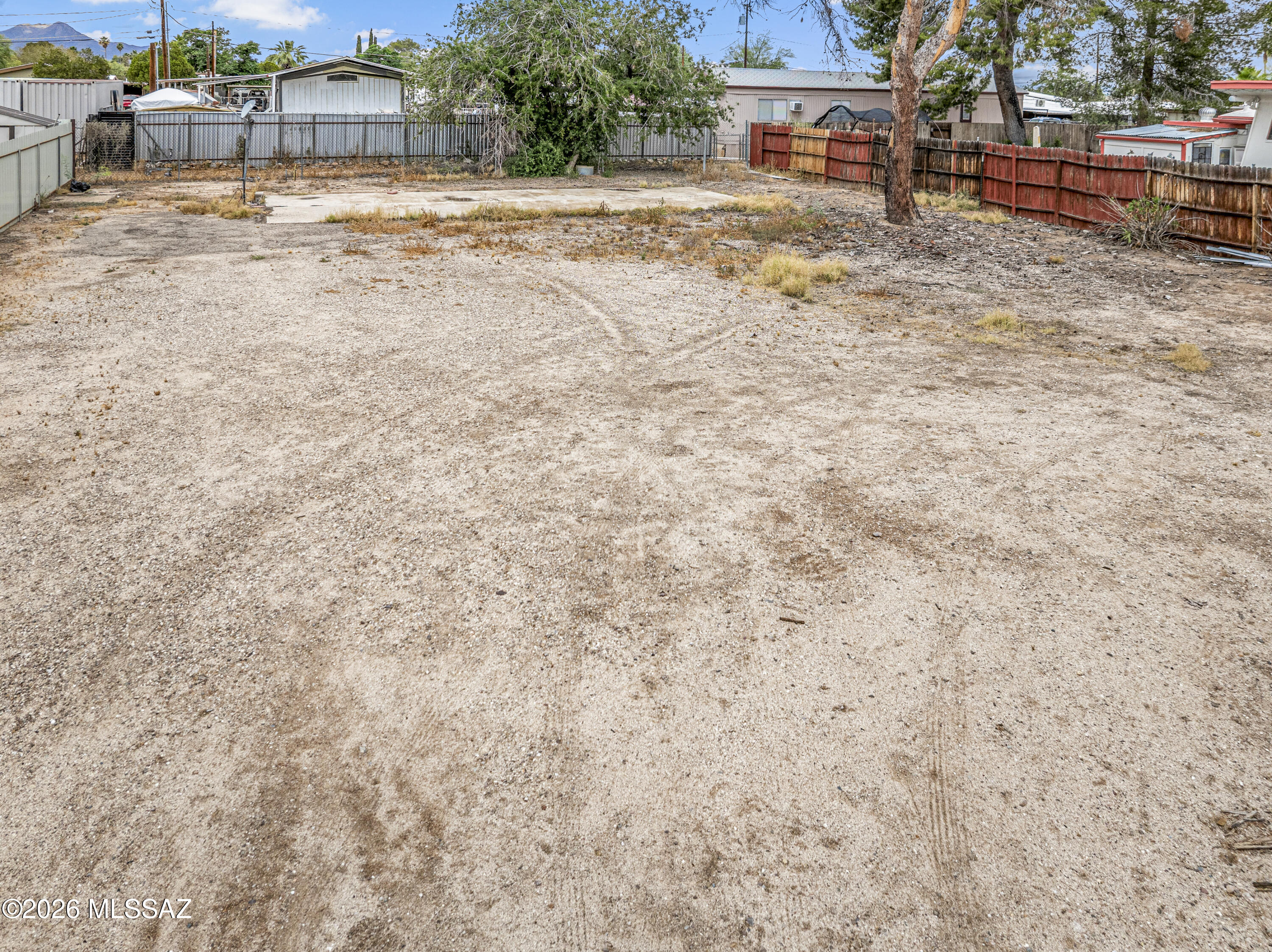 Pomona Addition - Land