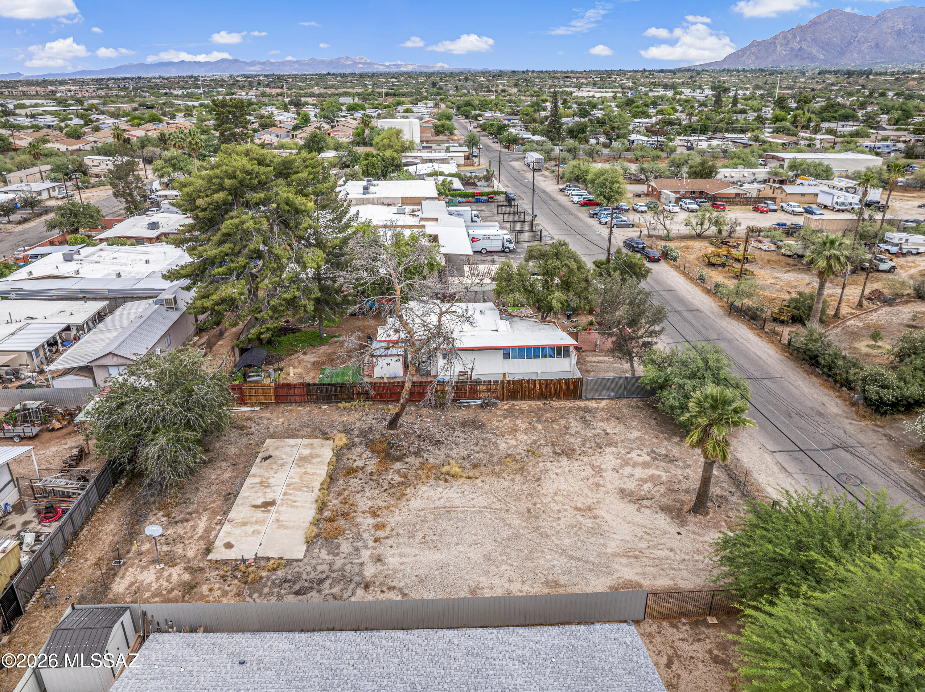 Pomona Addition - Land