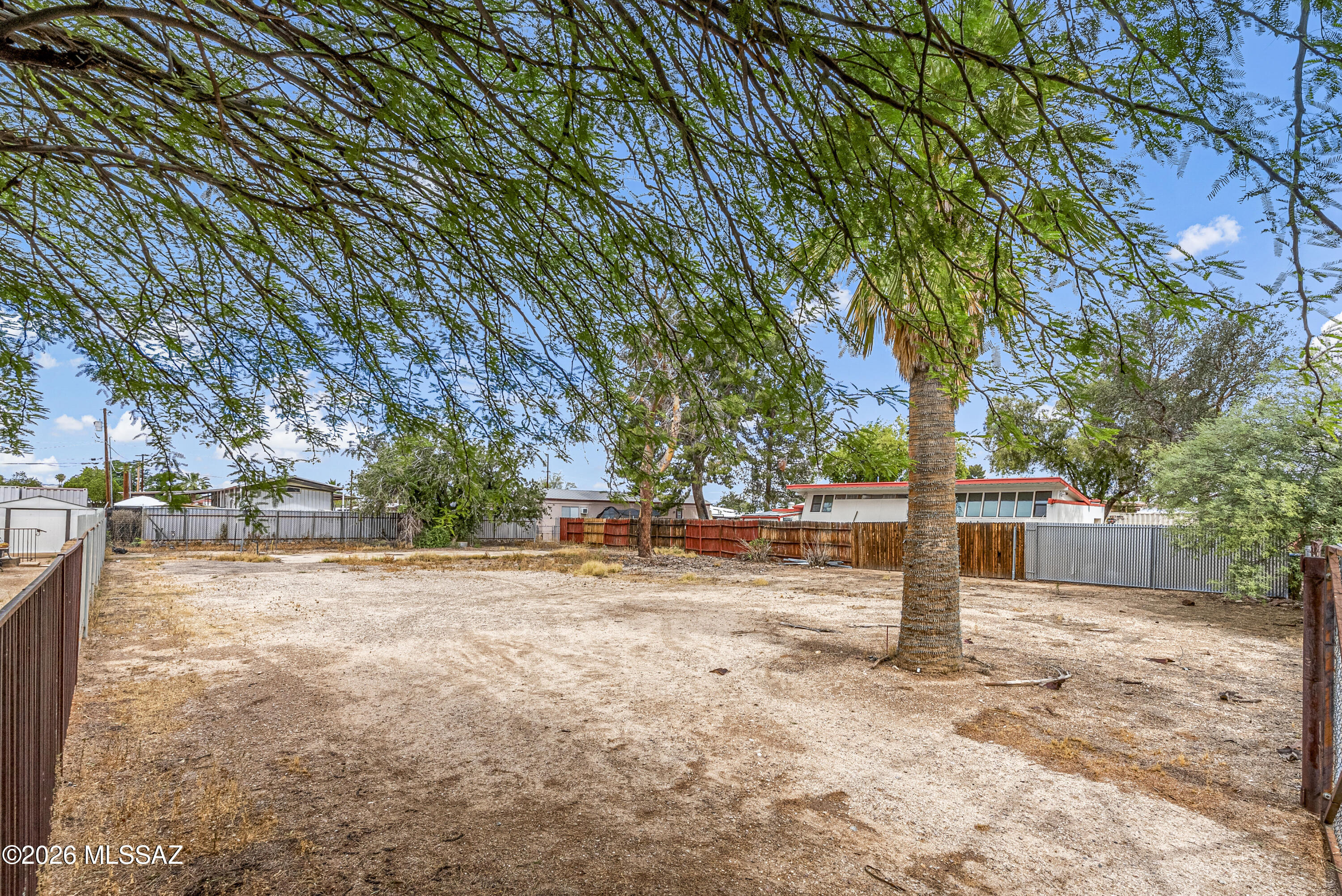 Pomona Addition - Land