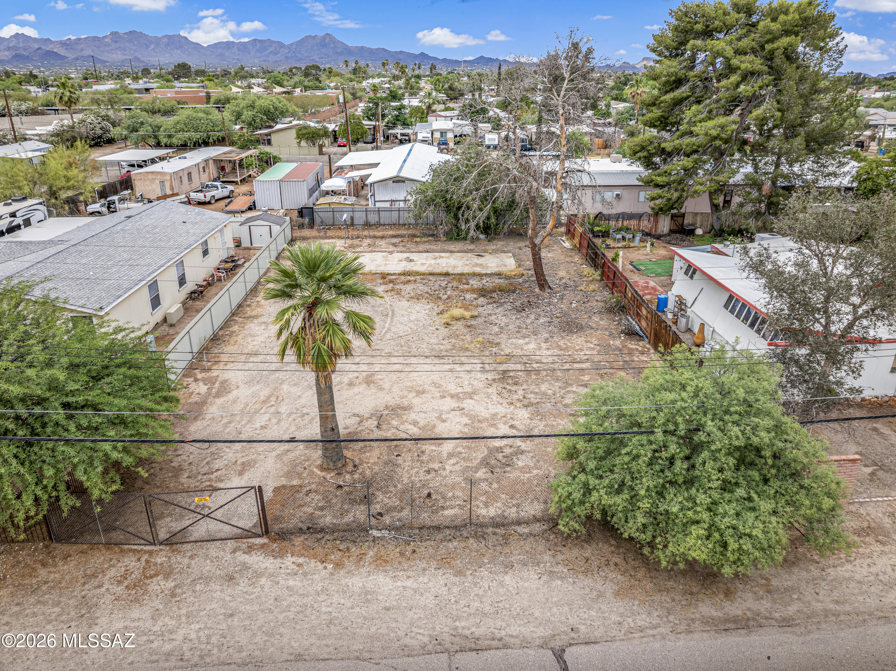 Pomona Addition - Land
