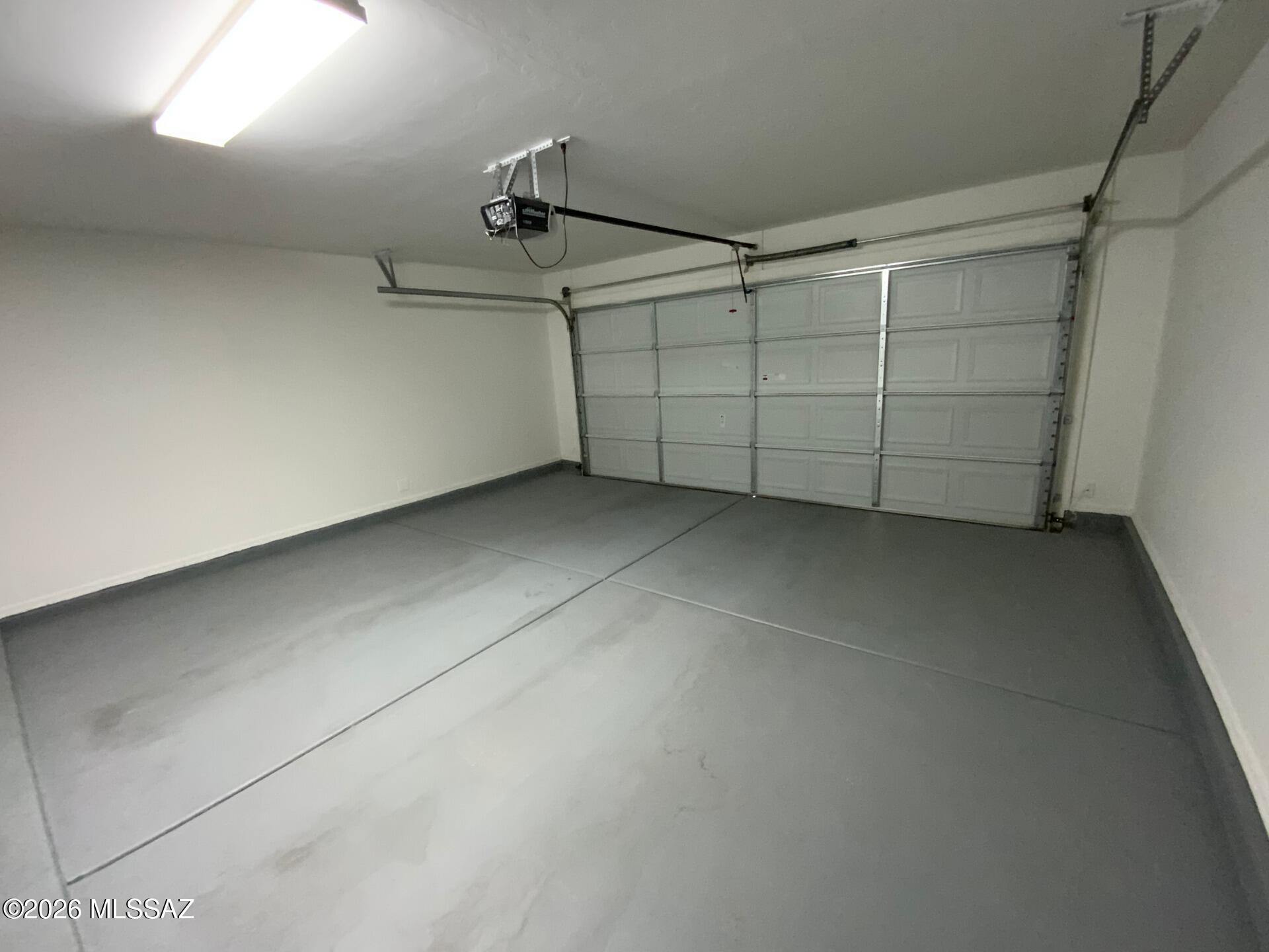 Valencia Reserve South (1-315) - Residential Lease