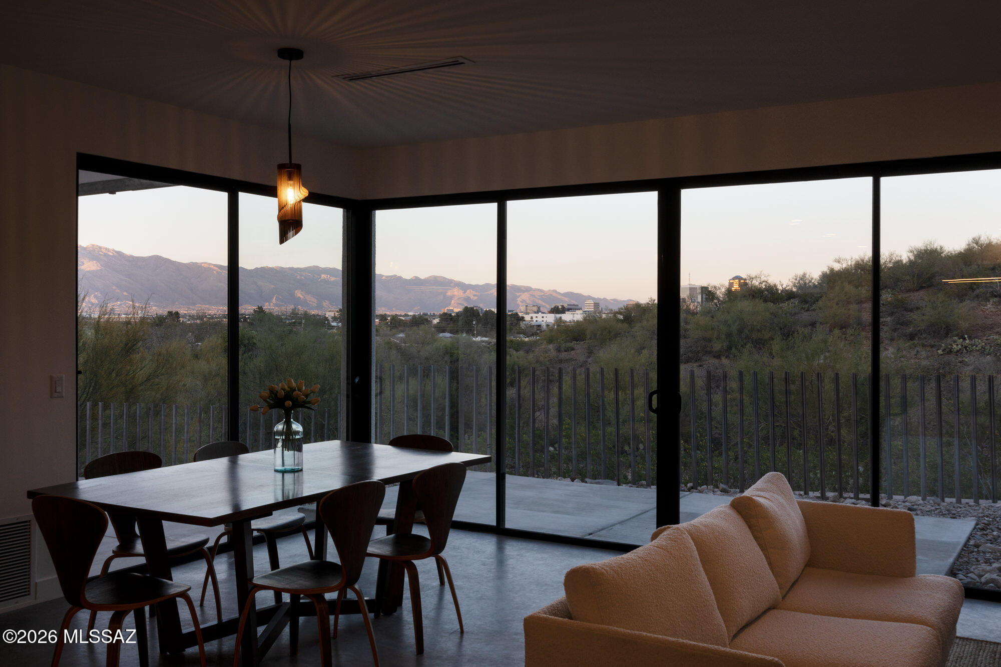 1380 W Sentinel View Loop