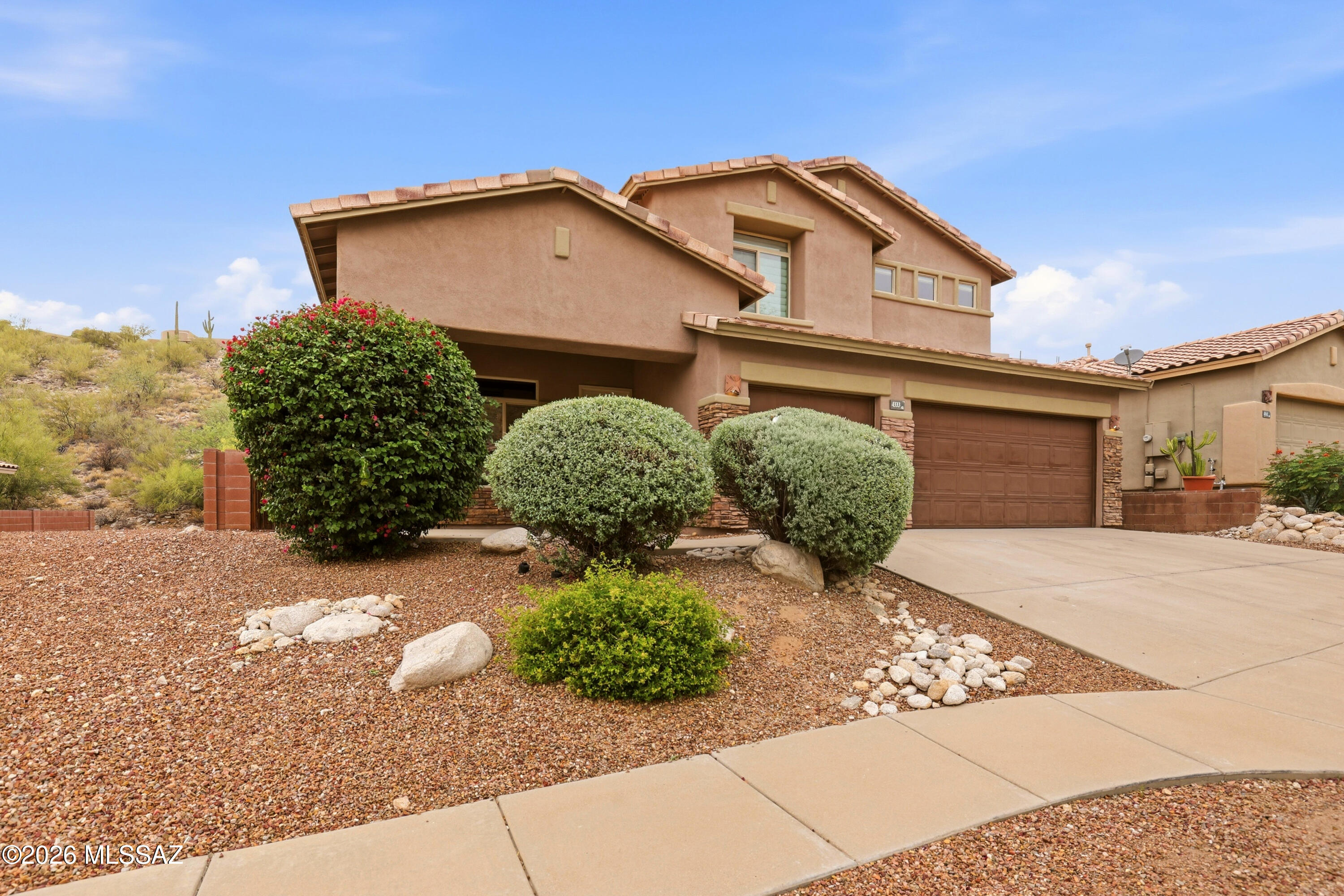 Sabino Mountain (1-290) - Residential