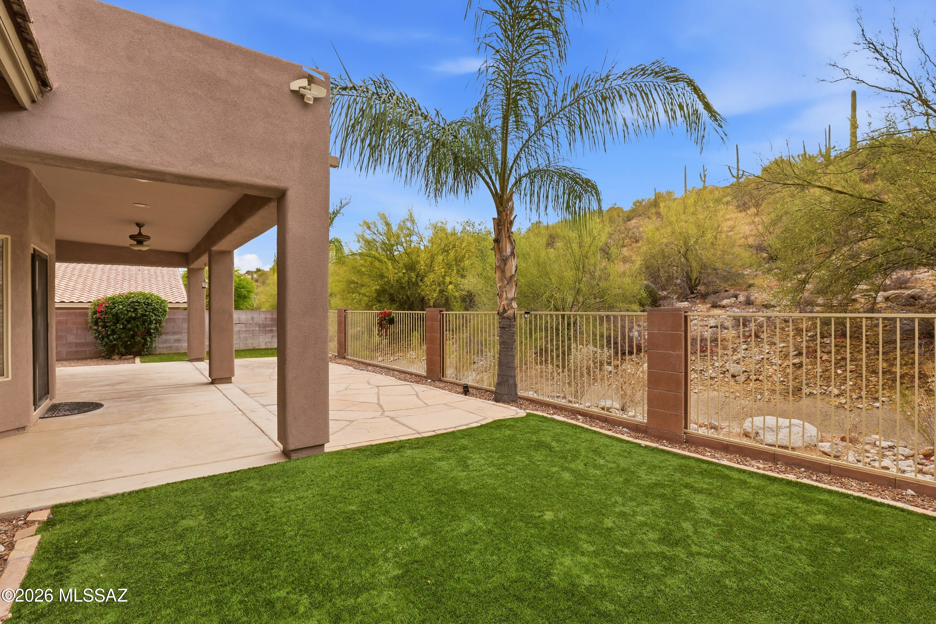Sabino Mountain (1-290) - Residential
