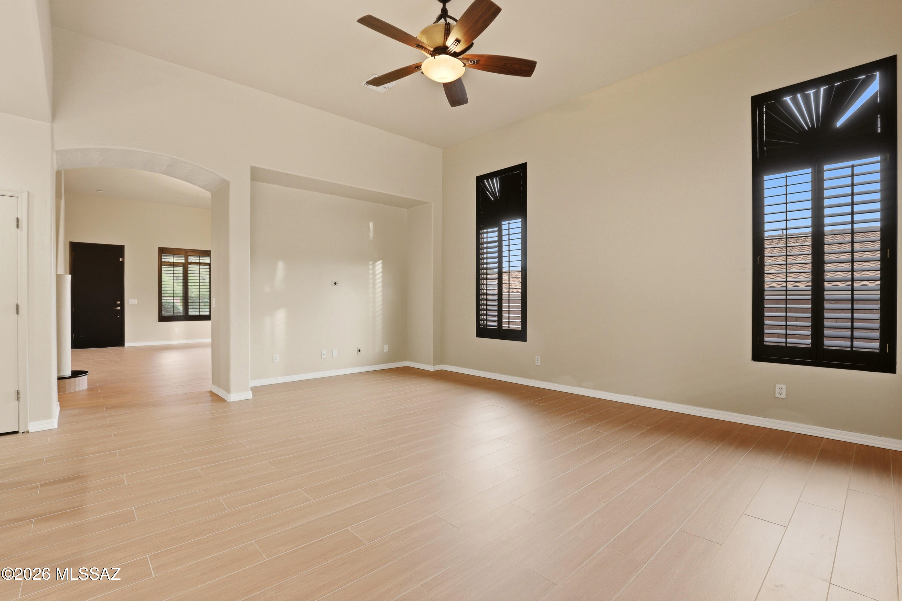 Sabino Mountain (1-290) - Residential