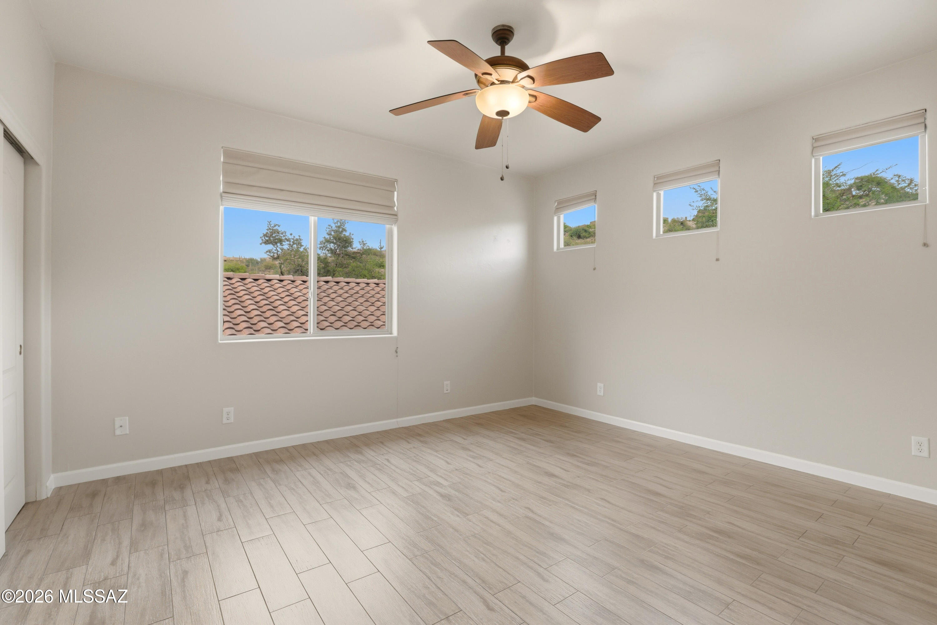 Sabino Mountain (1-290) - Residential