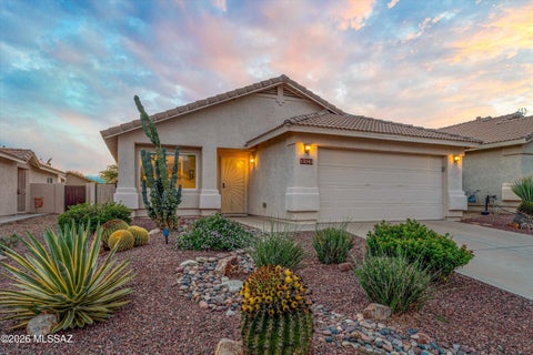 Photo of 13243 N Mortar Pestle Court, Oro Valley, AZ 85755 (MLS # 22624420)