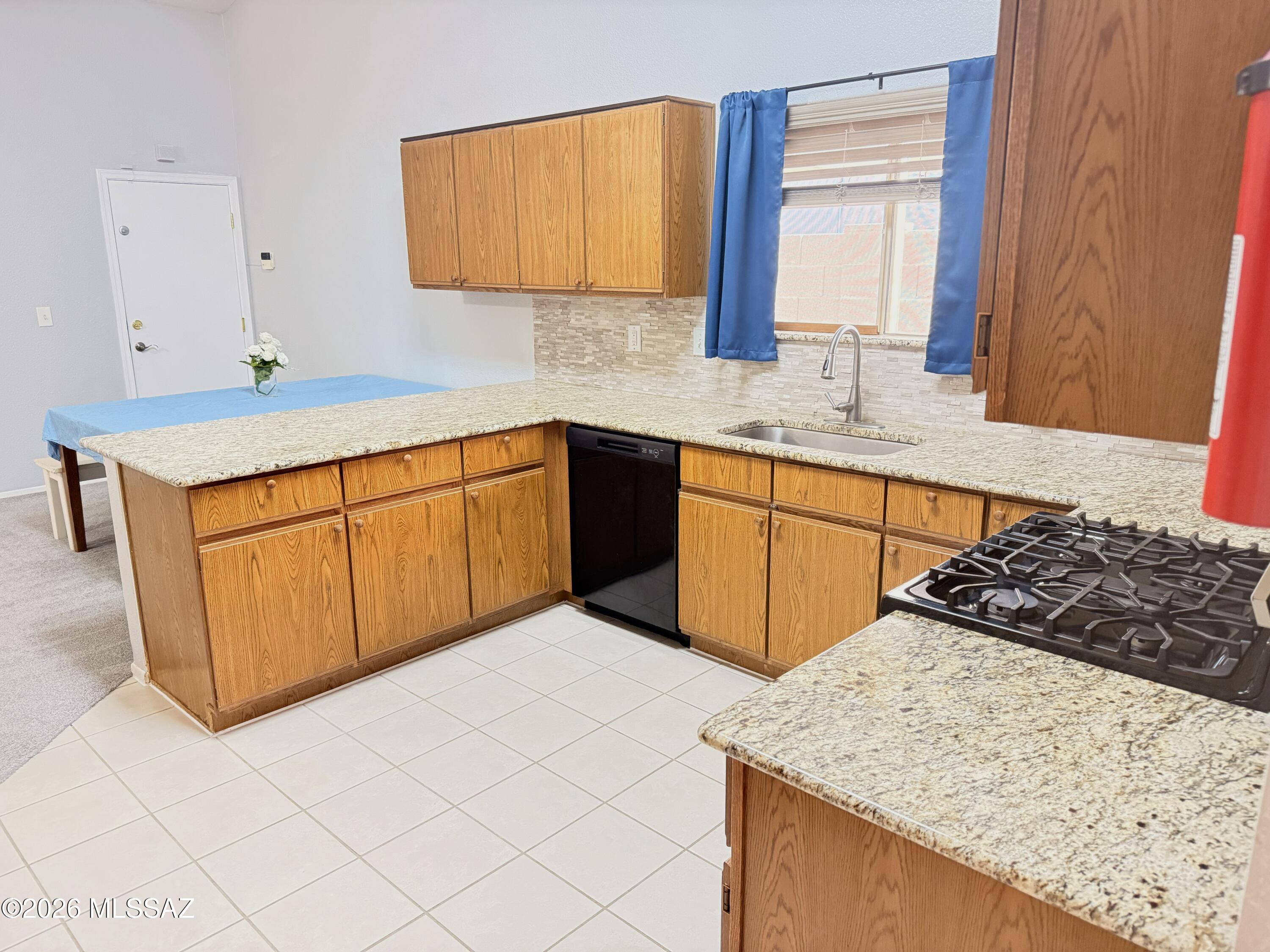 Hacienda Del Oro (1-78) - Residential