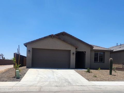 Photo of 14449 N Saguaro Nest Trail, Marana, AZ 85658 (MLS # 22605617)