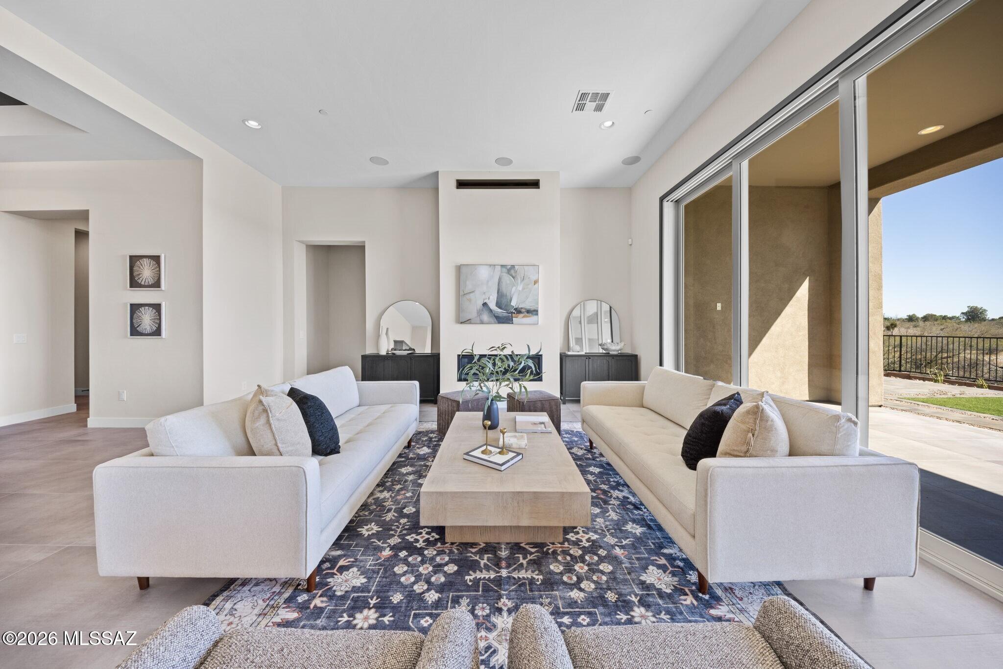 3560 N San Sebastián Drive 12