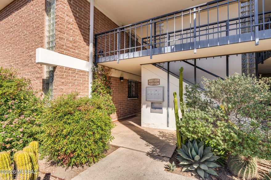 A great opportunity in the centrally located Eden Roc community, just minutes from the University of Arizona, Downtown Tucson, and the revitalized Broadway Sunshine Mile filled with new restaurants, shops, and local favorites. Reid Park is right around the corner offering golf, pickleball, walking trails, dog parks, and one of Tucson's best outdoor spaces. This ground level condo is offered fully furnished and comes with established rental history, making it an excellent option for an investment property, seasonal residence, or full time living. Inside, the spacious floor plan is one of the largest in the community and features bright living areas that open to both a private front patio and back patio. The split bedroom layout offers oversized bedrooms with walk in closets, and the guest bedroom has direct access to the back patio. A partitioned flex space provides additional versatility and can function as a third bedroom, office, or den. Washer and dryer are located in the unit and there is no carpet throughout.

The kitchen features rich cabinetry with pull out shelving and generous pantry storage for easy organization. All appliances convey, and a window over the sink brings in natural light while looking out toward the private courtyard, creating a bright and welcoming space to cook and gather.

Located just steps from the community pool and including a garage space, this property offers both convenience and flexibility in a quaint central Tucson location.