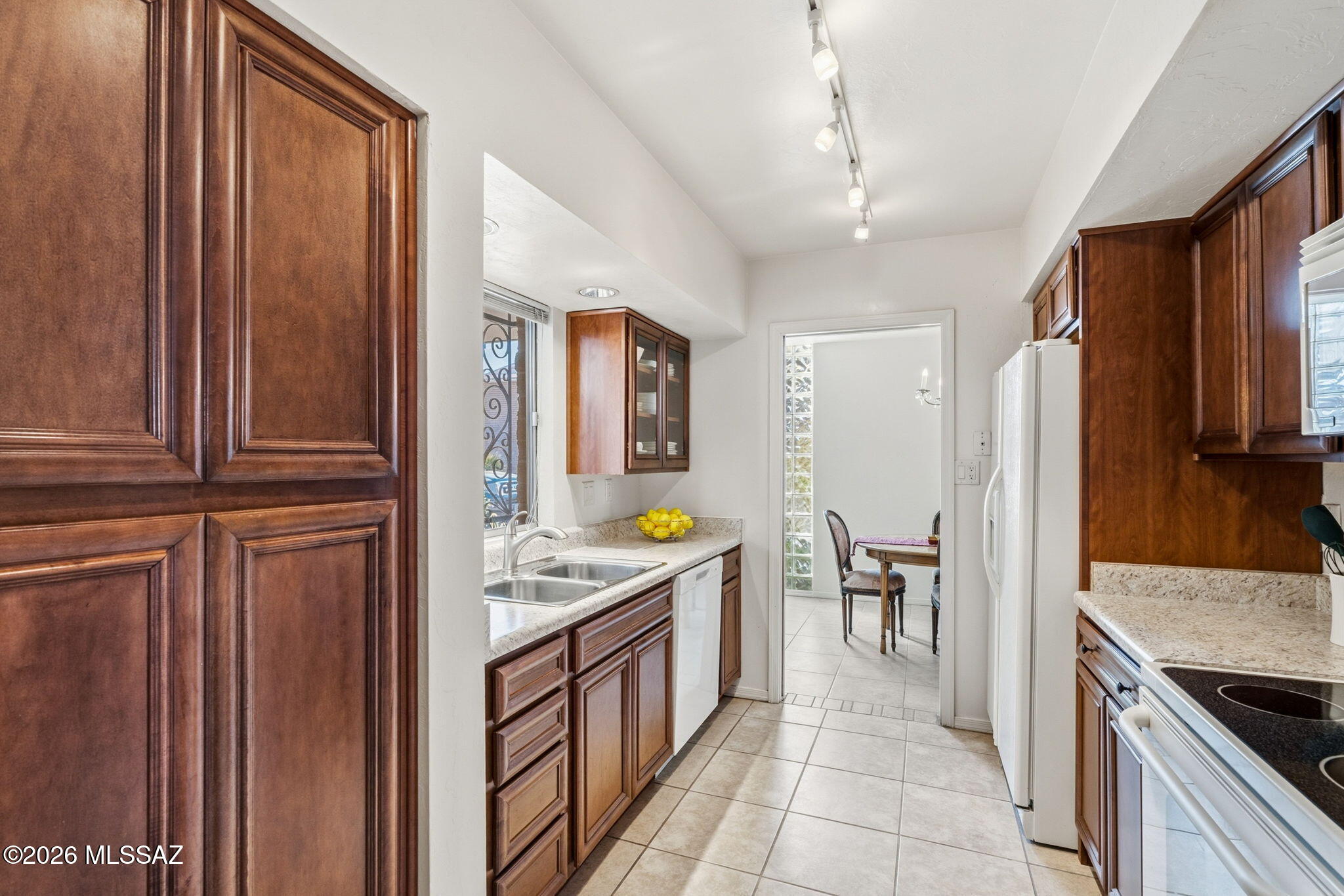Country Club Heights - Residential