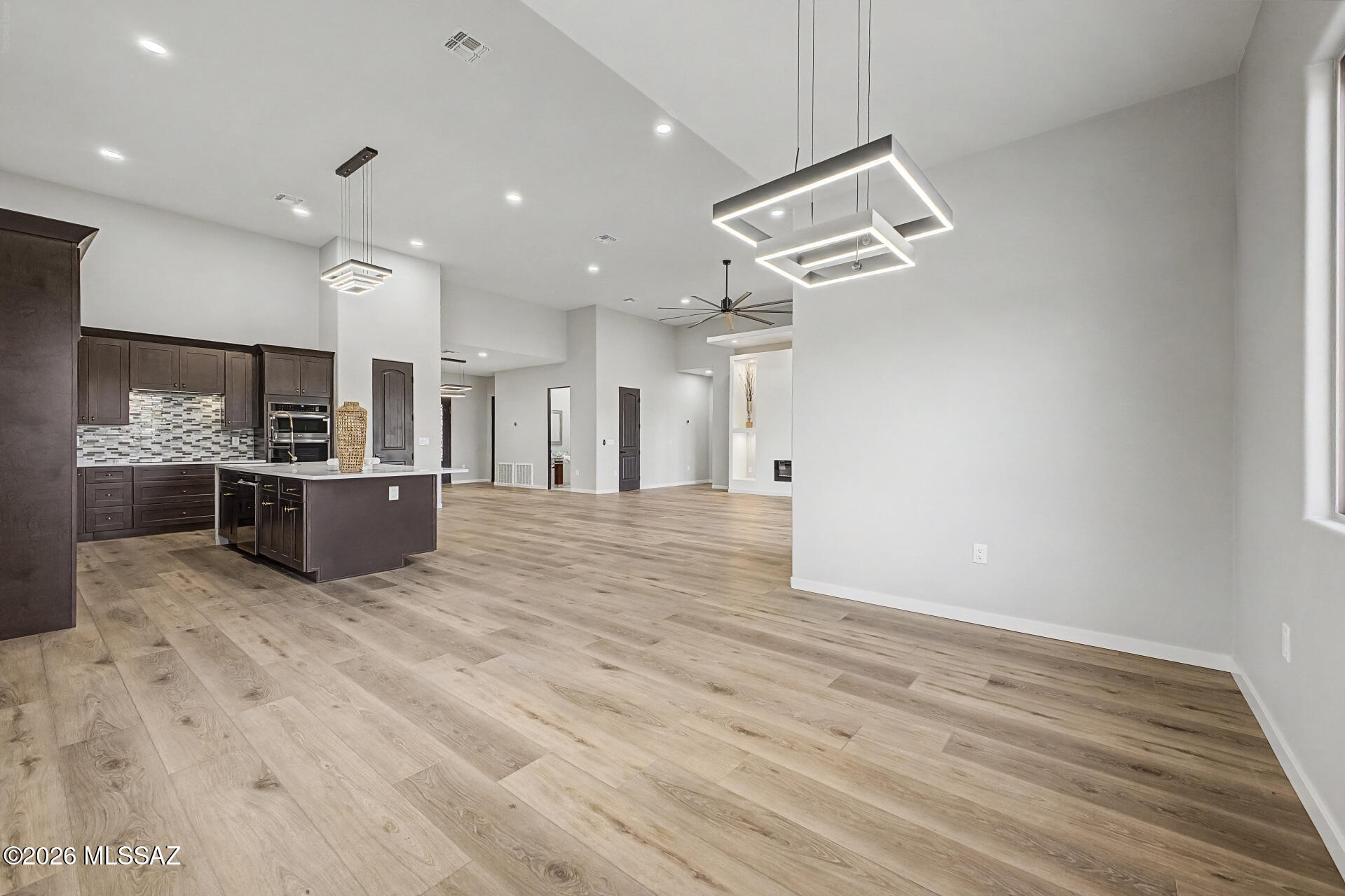 Pusch Ridge (13-32) - Residential