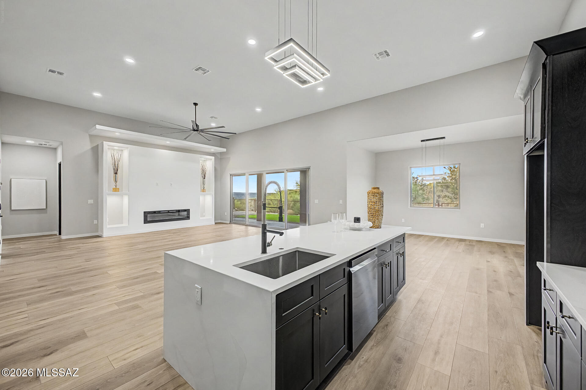 Pusch Ridge (13-32) - Residential