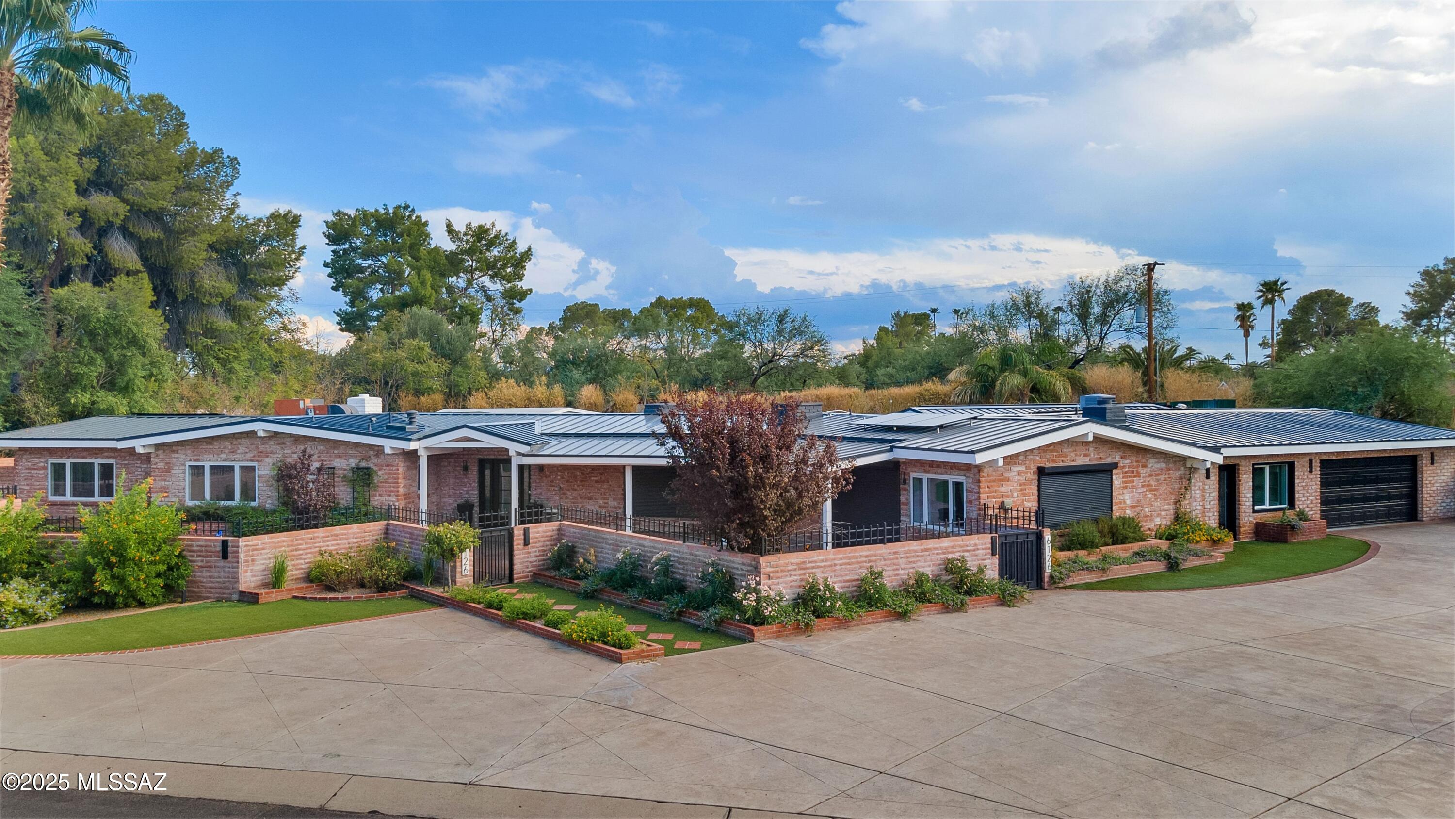 Country Club Estates NO. 1 - Residential